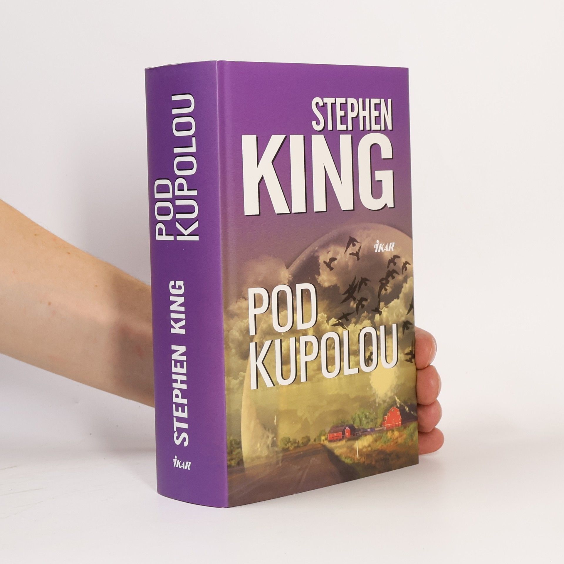 Stephen King Pod kupolou