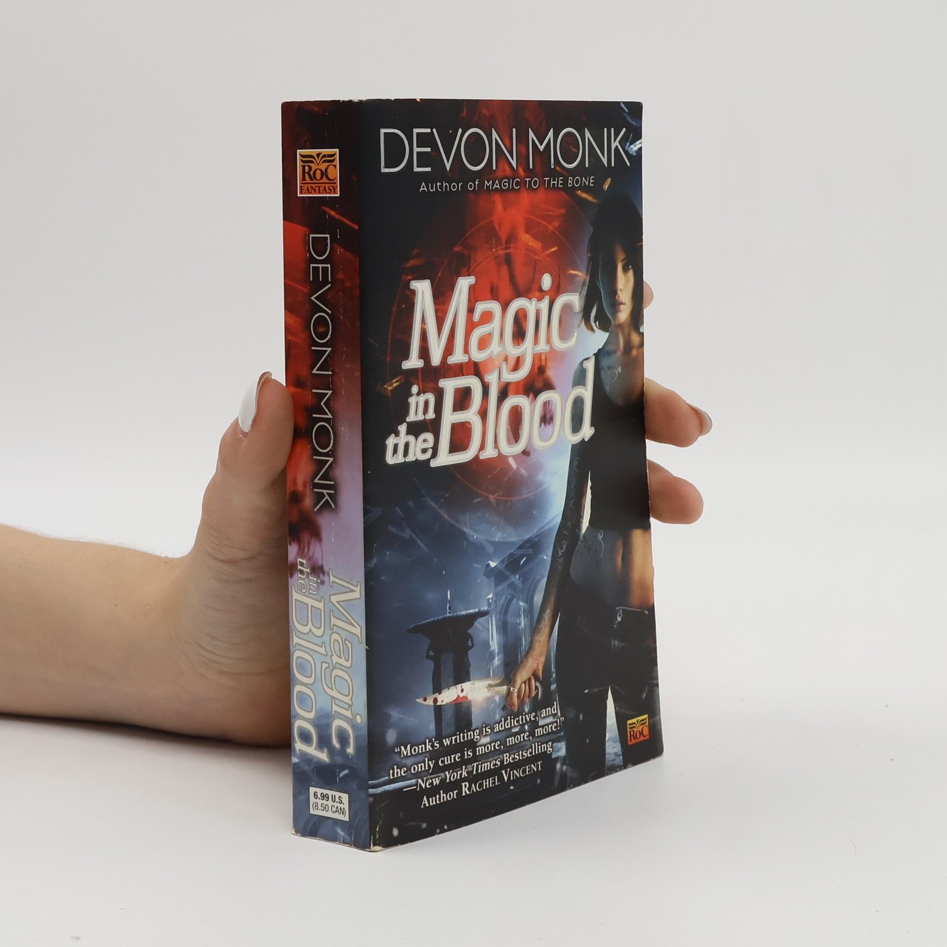 Devon Monk Magic in the Blood