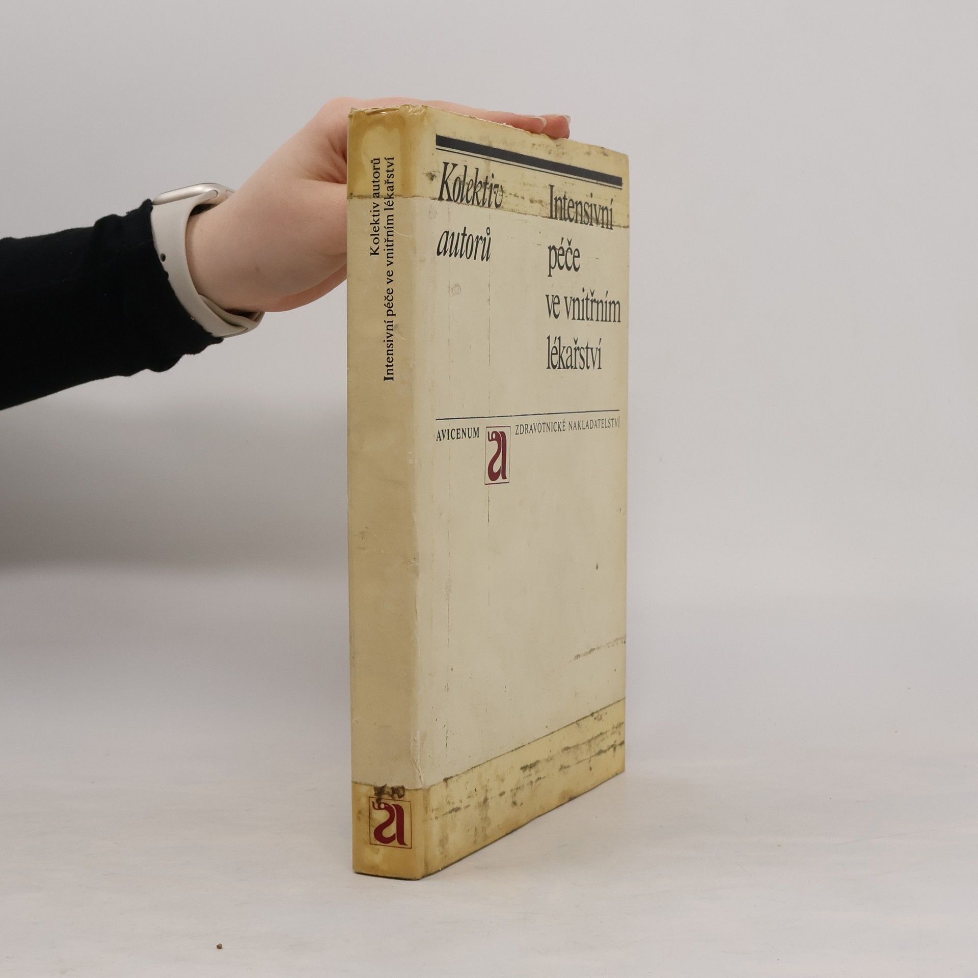 Various authors Intensivní péče ve vnitřním lékařství