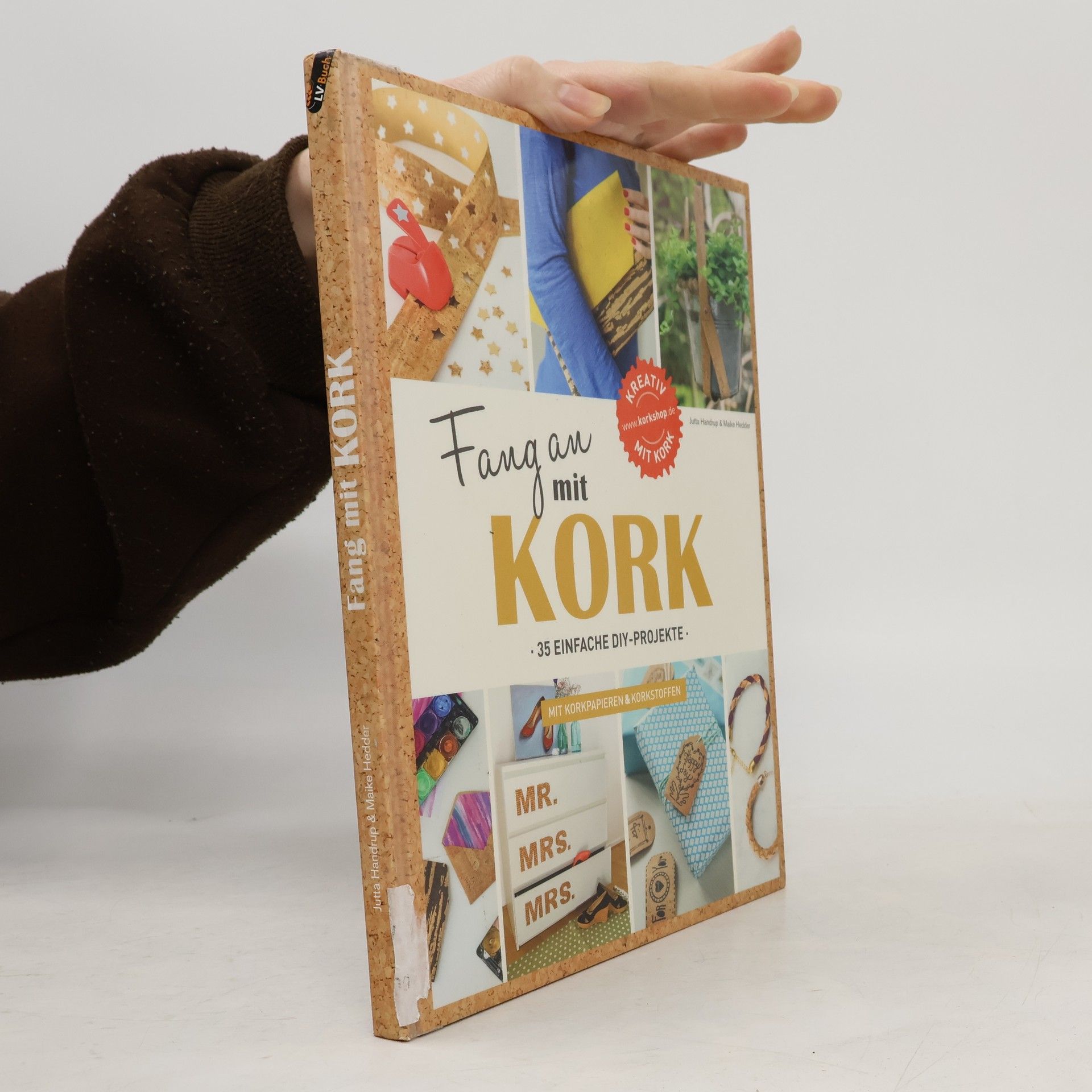 Jutta Handrup Fang an mit Kork