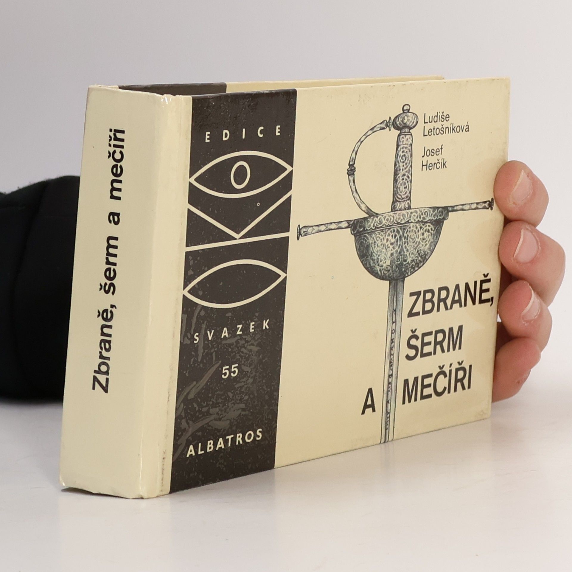 Ludiše Letošníková Zbraně, šerm a mečíři