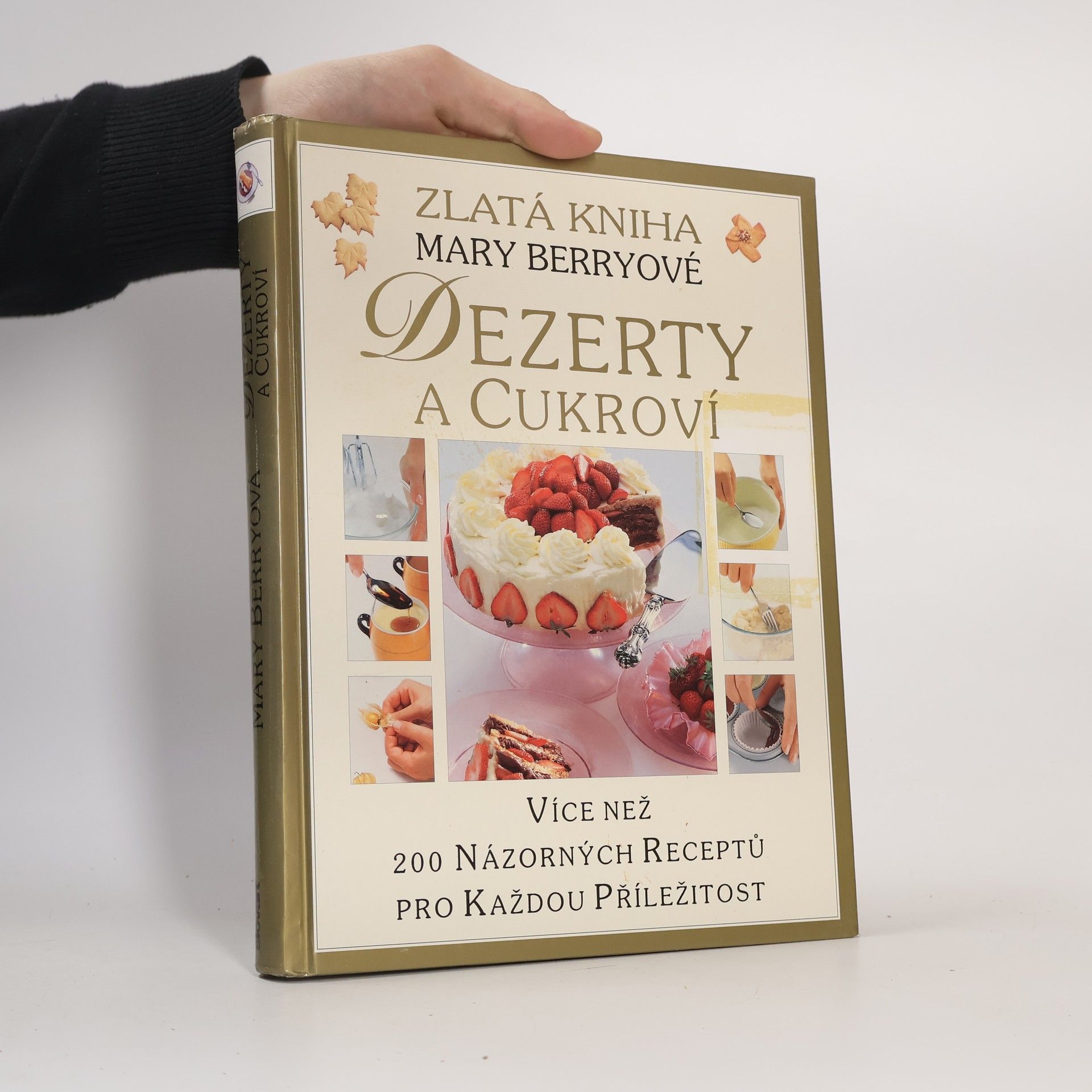 Mary Berry Dezerty a cukroví