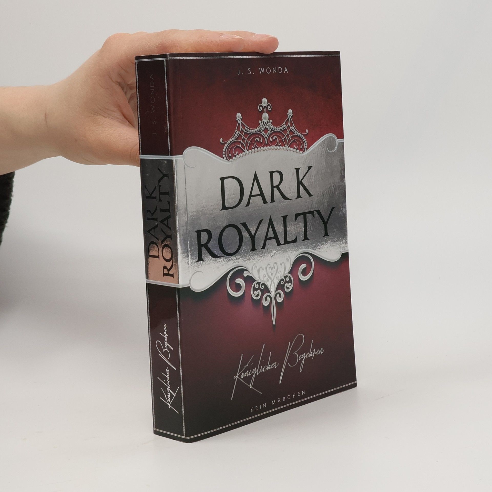 Dark royalty
