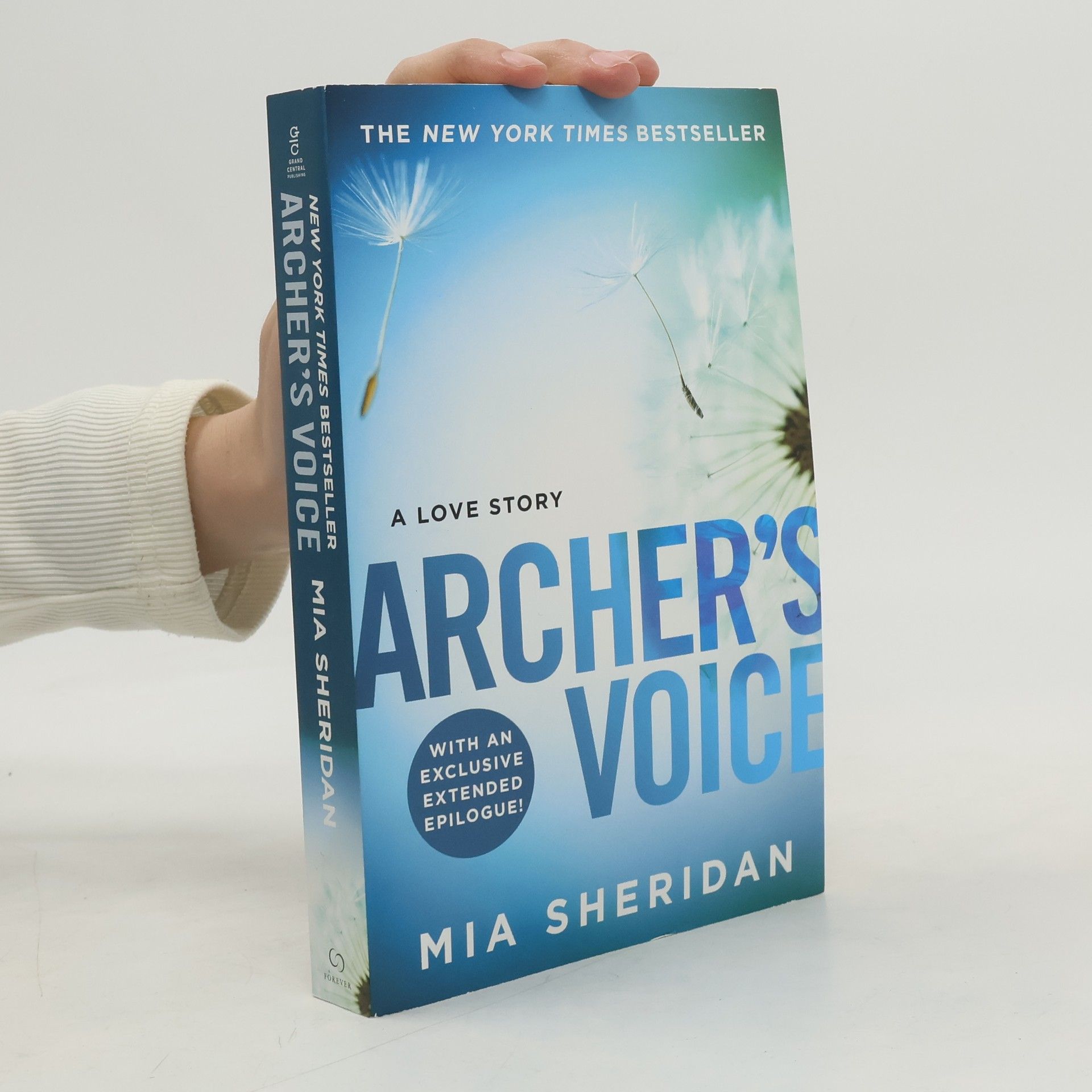 Mia Sheridan Archer's Voice