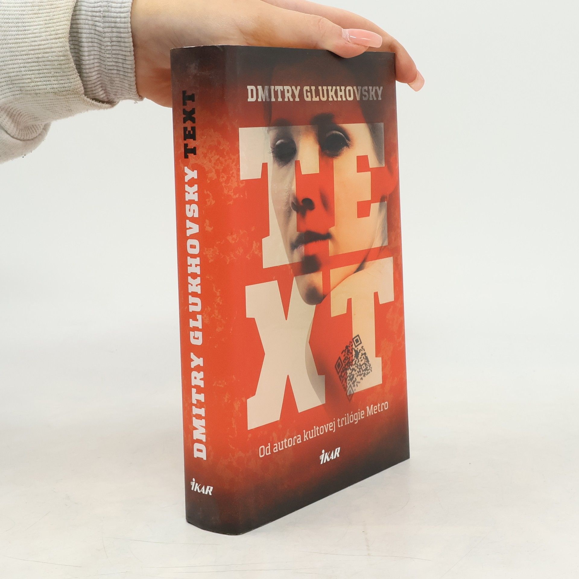 Dmitry Gluchovsky Text