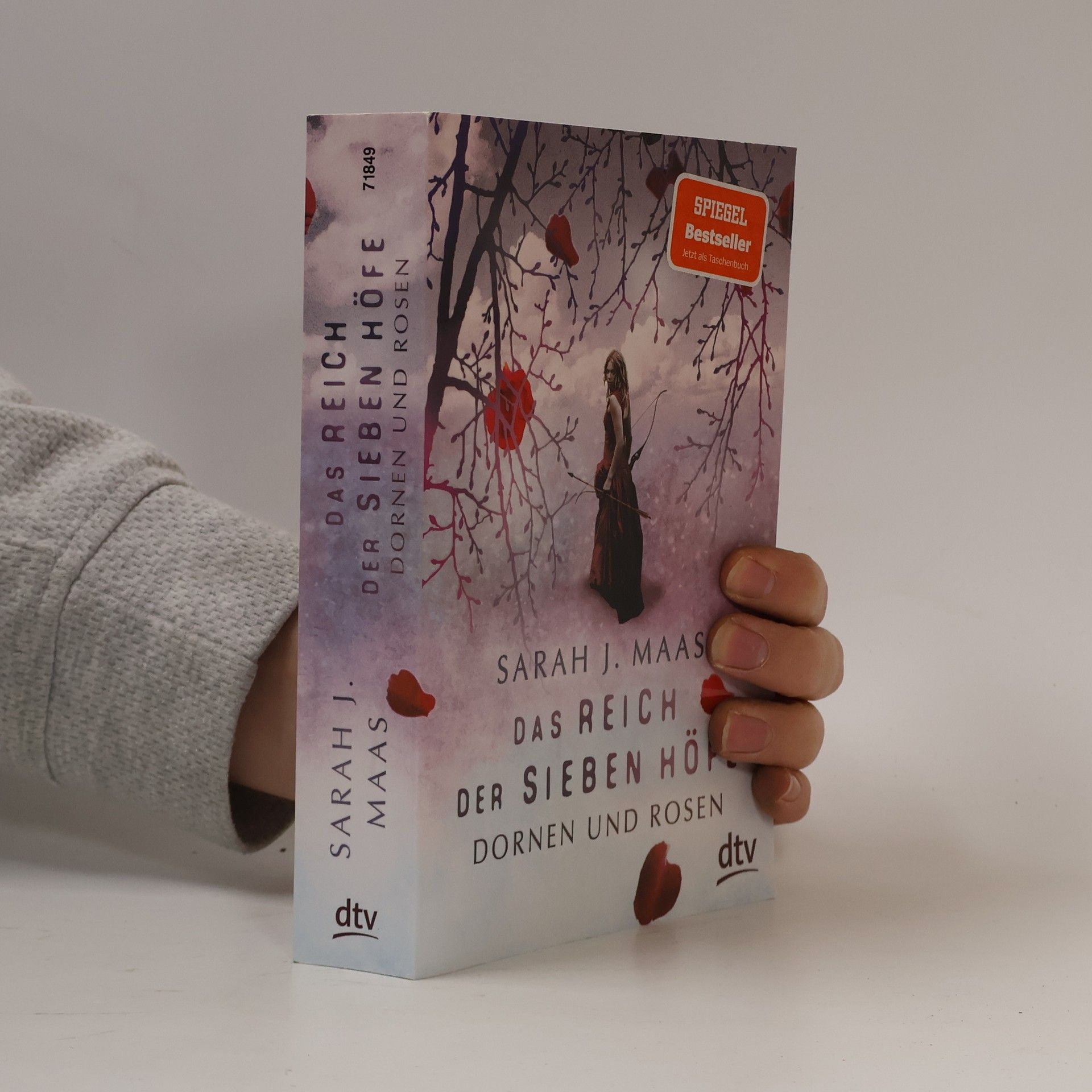 Sarah J. Maas Das Reich der sieben Höfe. Dornen und Rosen