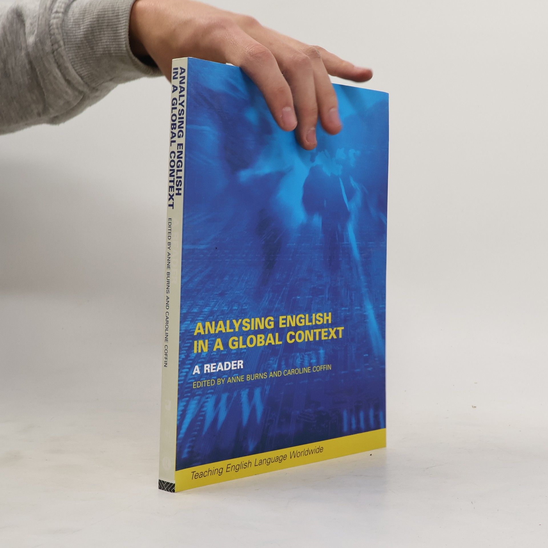 Teaching English Language Worldwide: Analyzing English in a Global Context