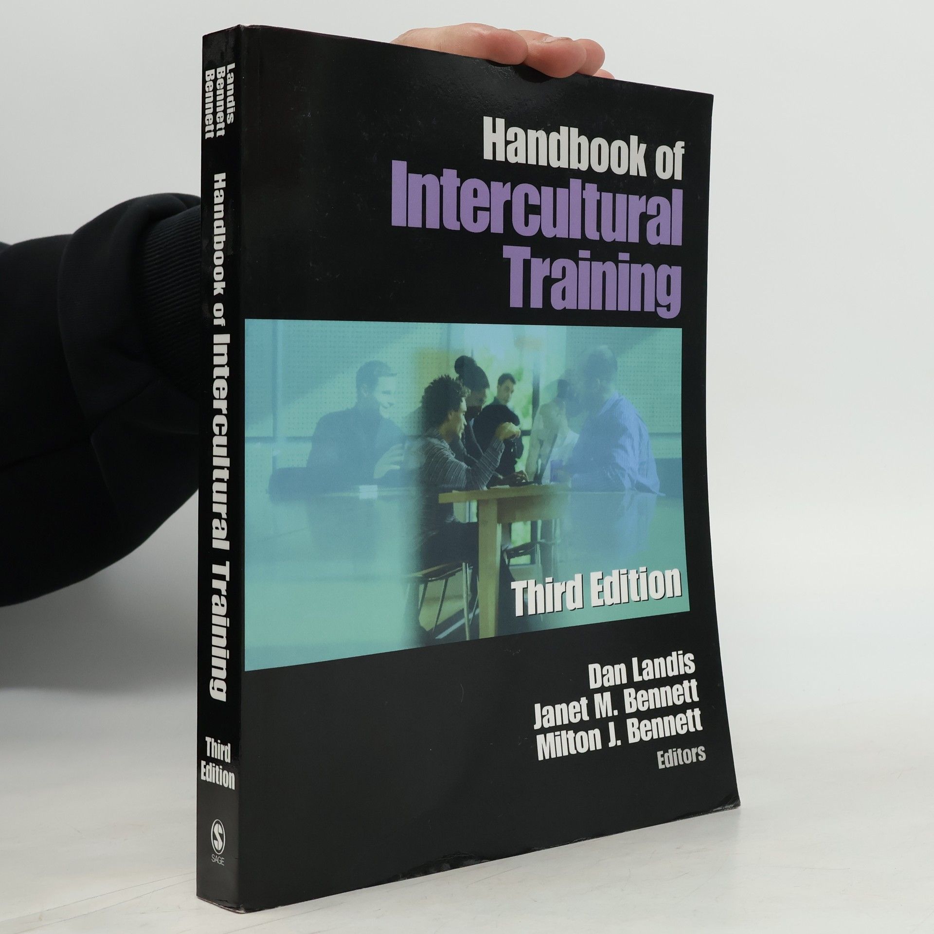 Milton J. Bennett Handbook of Intercultural Training
