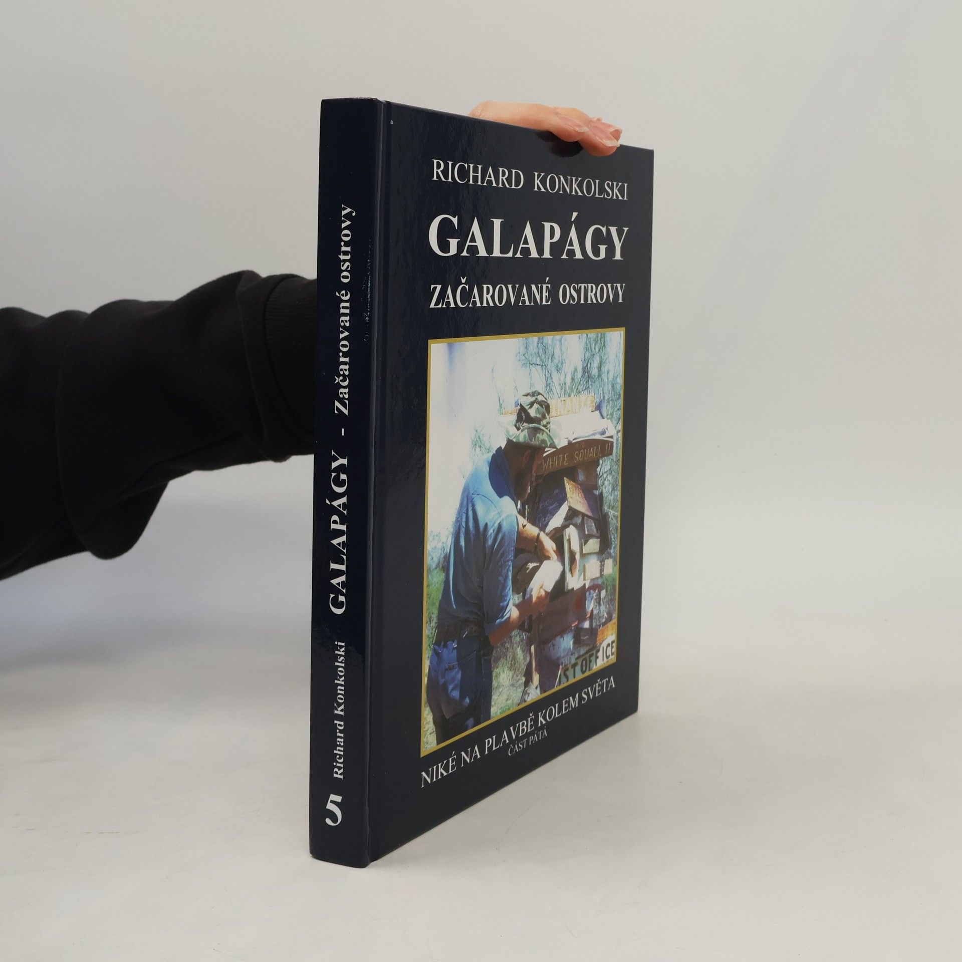 Richard Konkolski Galapágy : Začarované ostrovy - Niké na plavbě kolem světa (část pátá)