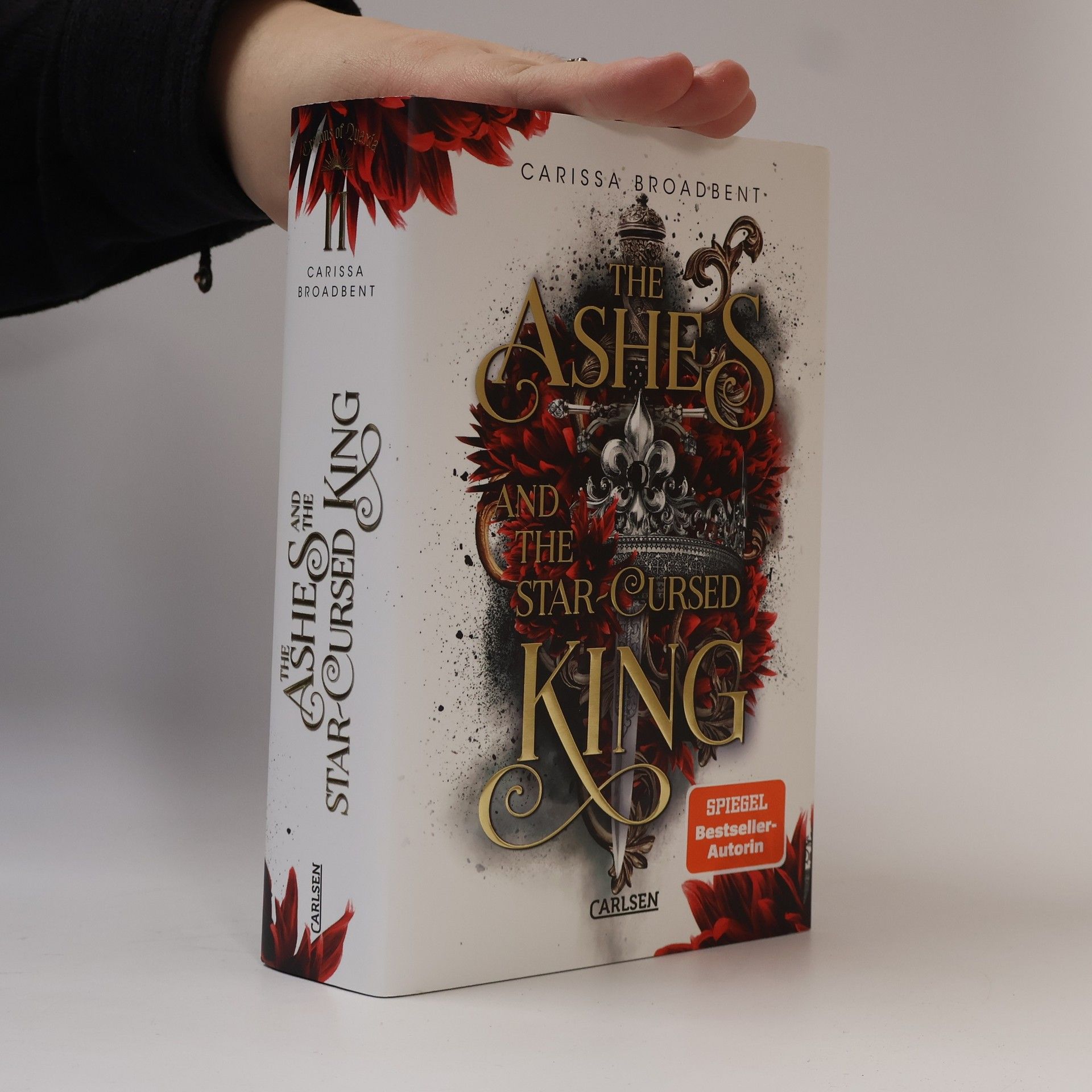 Carissa Broadbent The Ashes and the Star-Cursed King