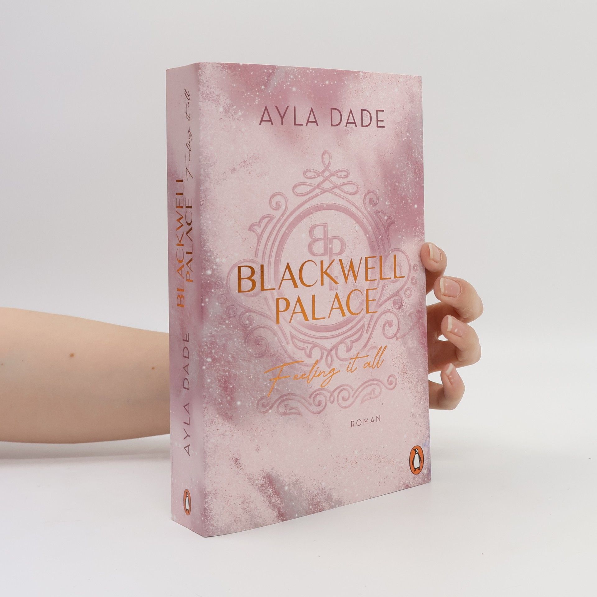 Ayla Dade Blackwell Palace. Feeling it all