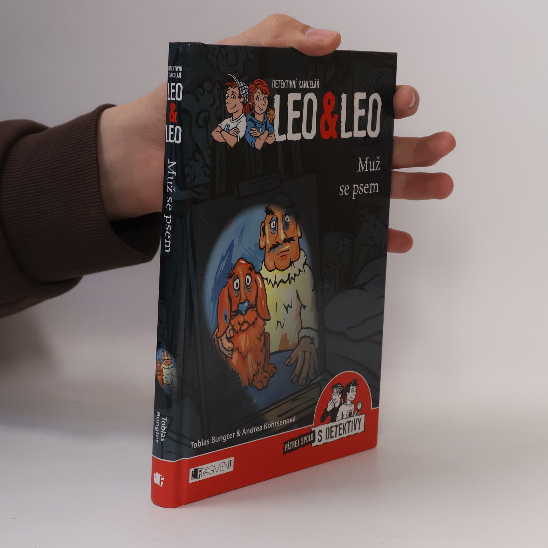 Tobias Bungter Detektivní kancelář Leo & Leo. Muž se psem