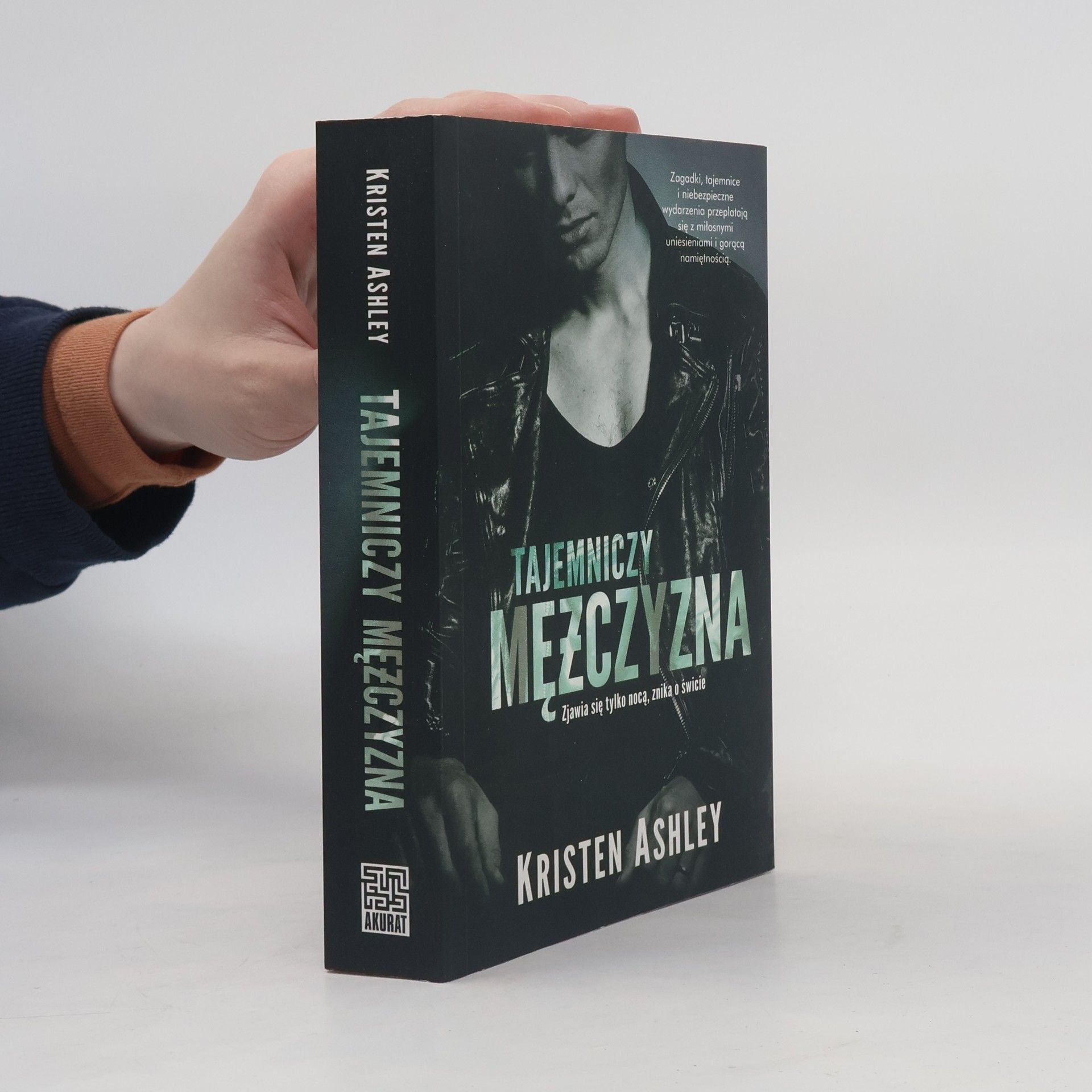 Anna Lisowska Tajemniczy mężczyzna