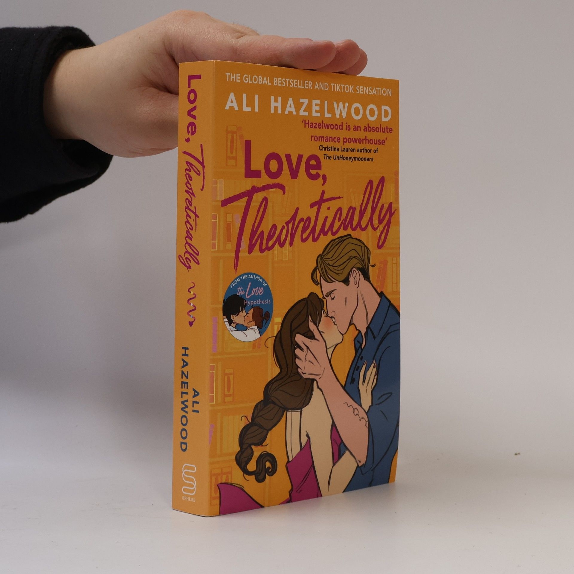 Ali Hazelwood Love, Theoretically