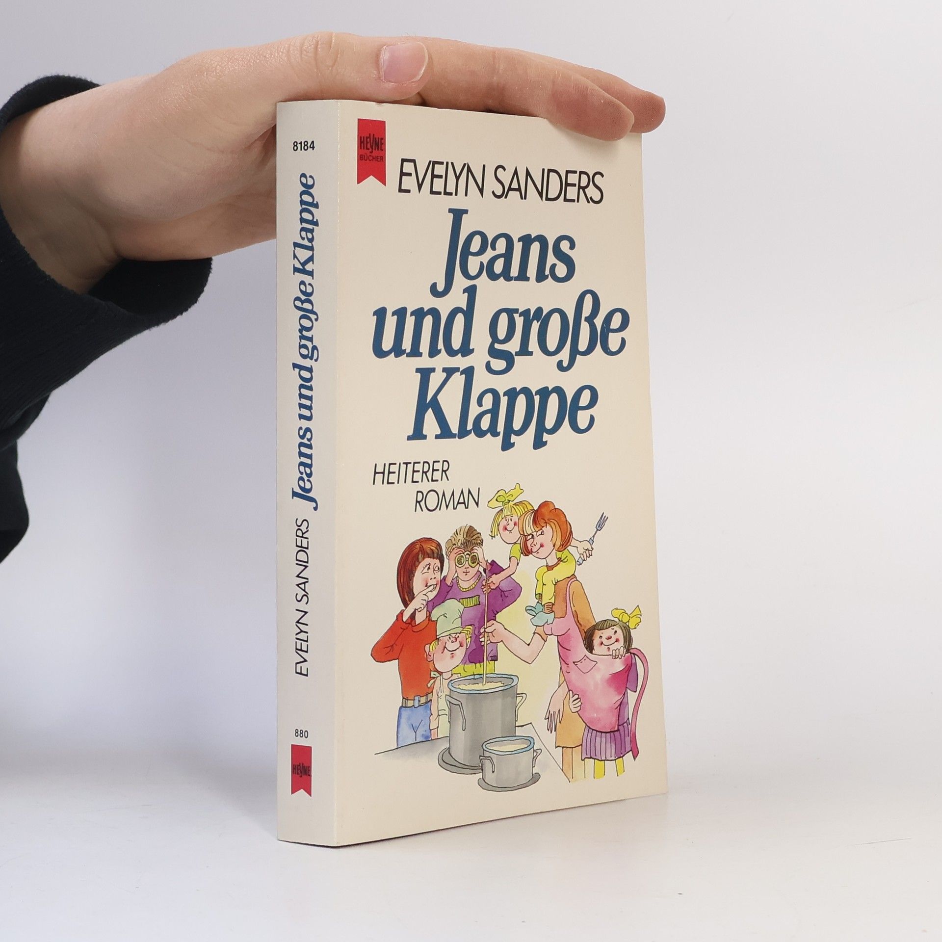Evelyn Sanders Jeans und grosse Klappe