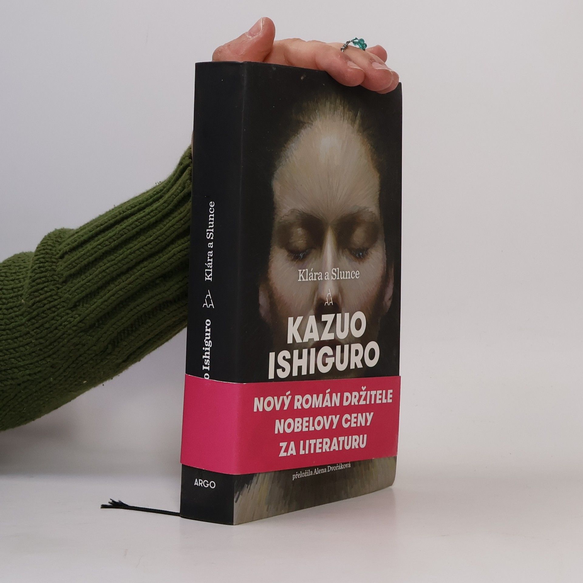 Kazuo Ishiguro Klára a Slunce