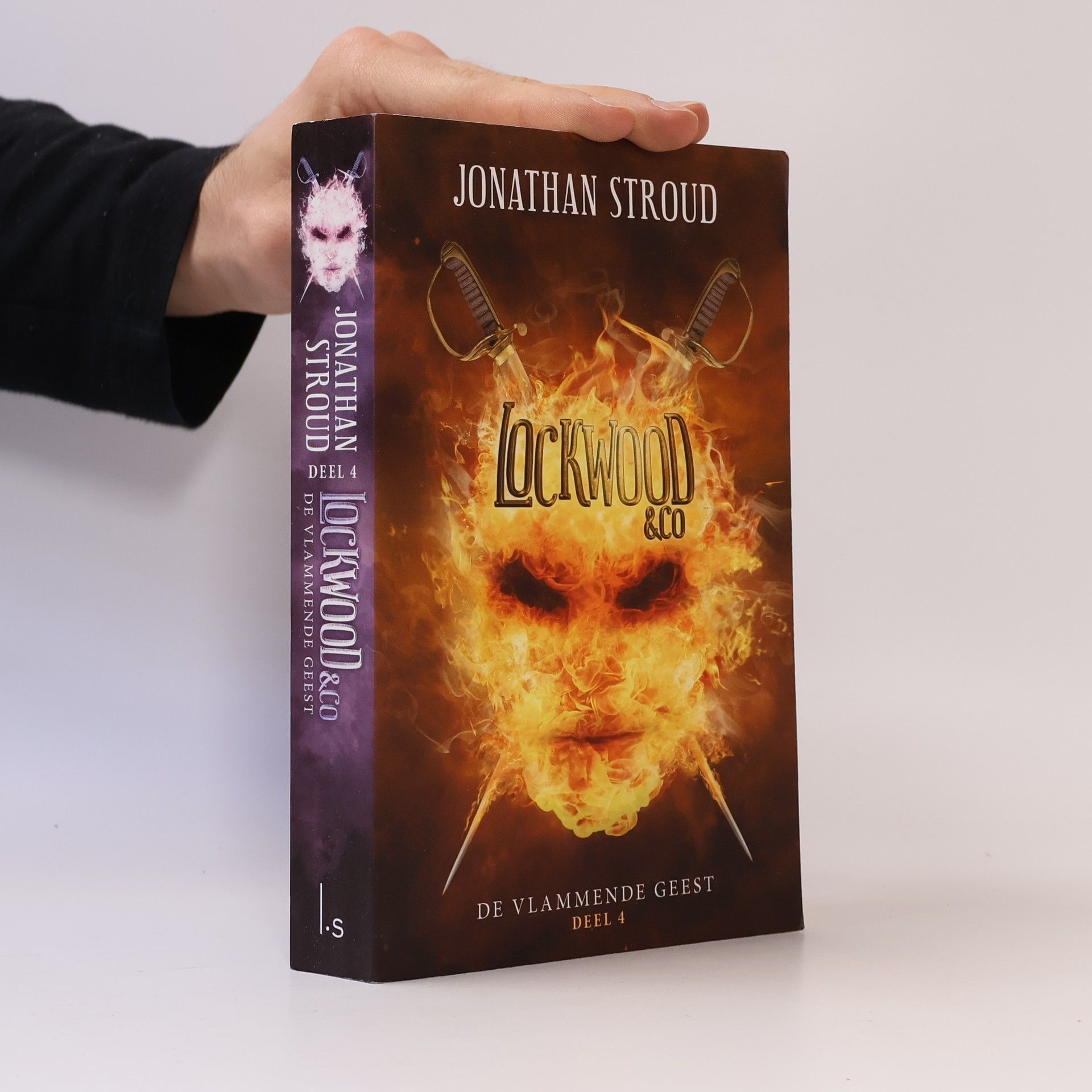 Jonathan Stroud De Vlammende Geest