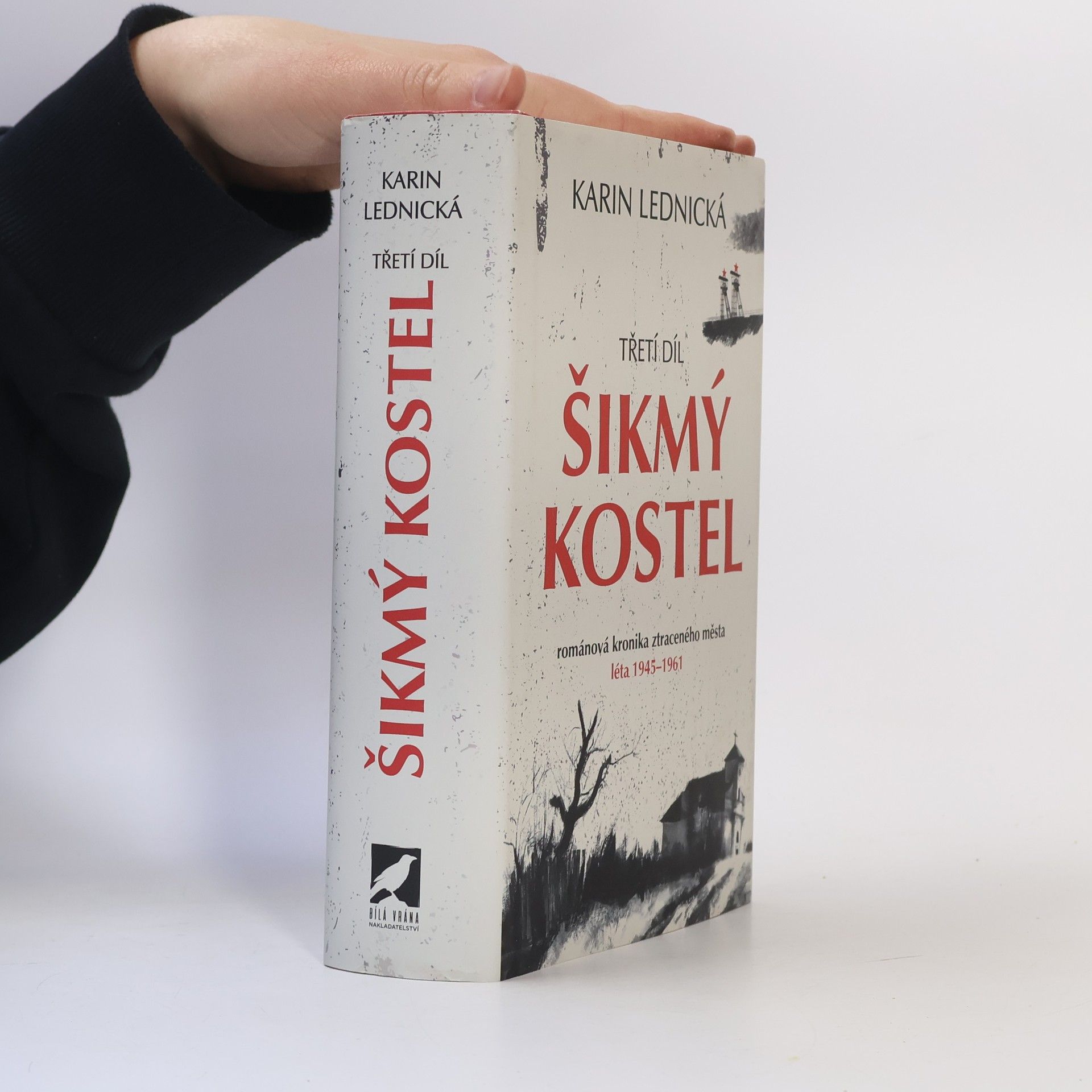 Karin Lednická Šikmý kostel 3