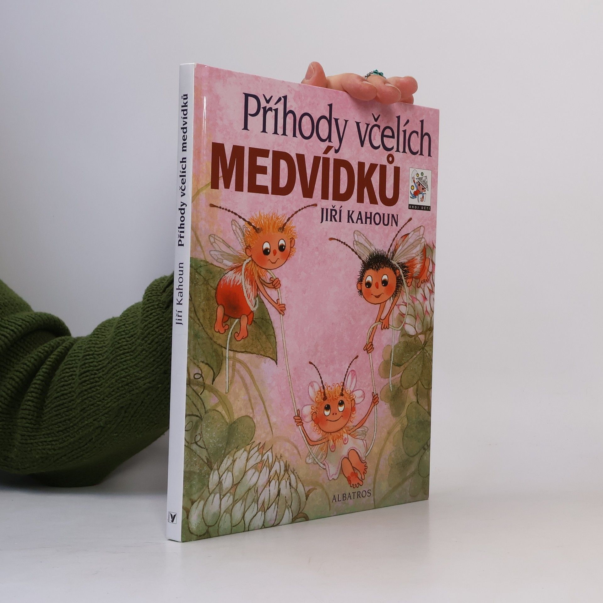 Jiří Kahoun Příhody včelích medvídků
