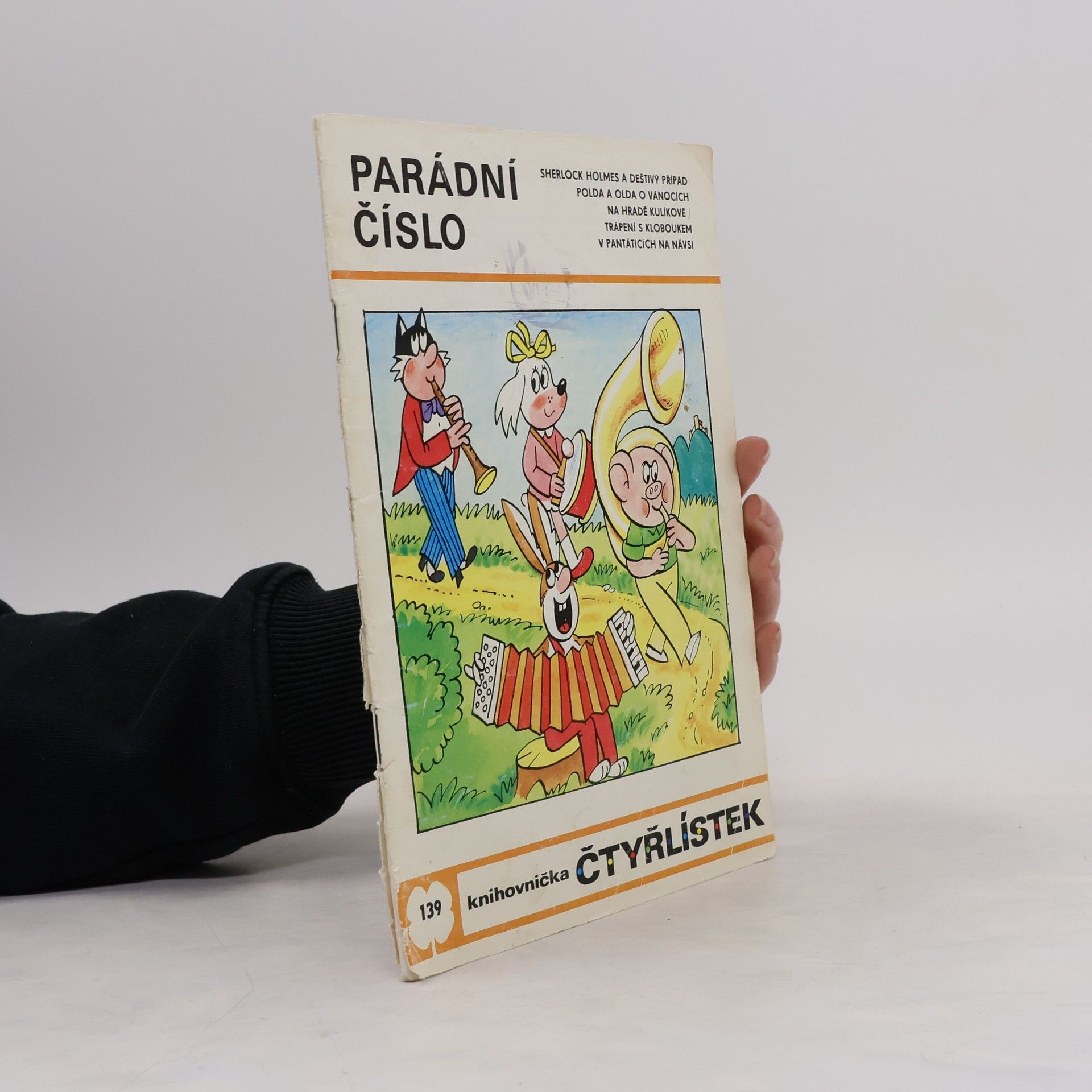 Various authors Čtyřlístek 139. Parádní číslo