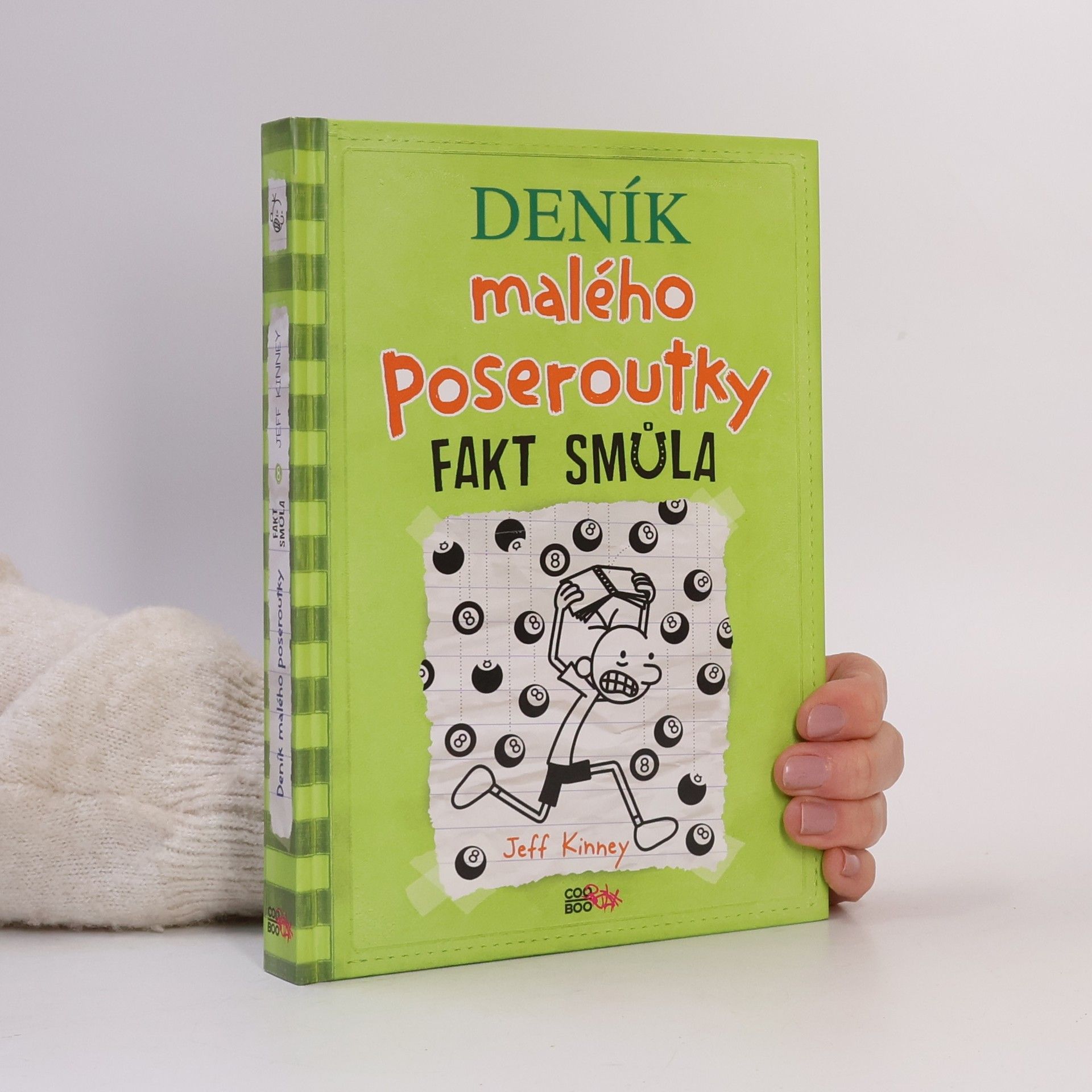 Jeff Kinney Deník malého poseroutky 8. Fakt smůla