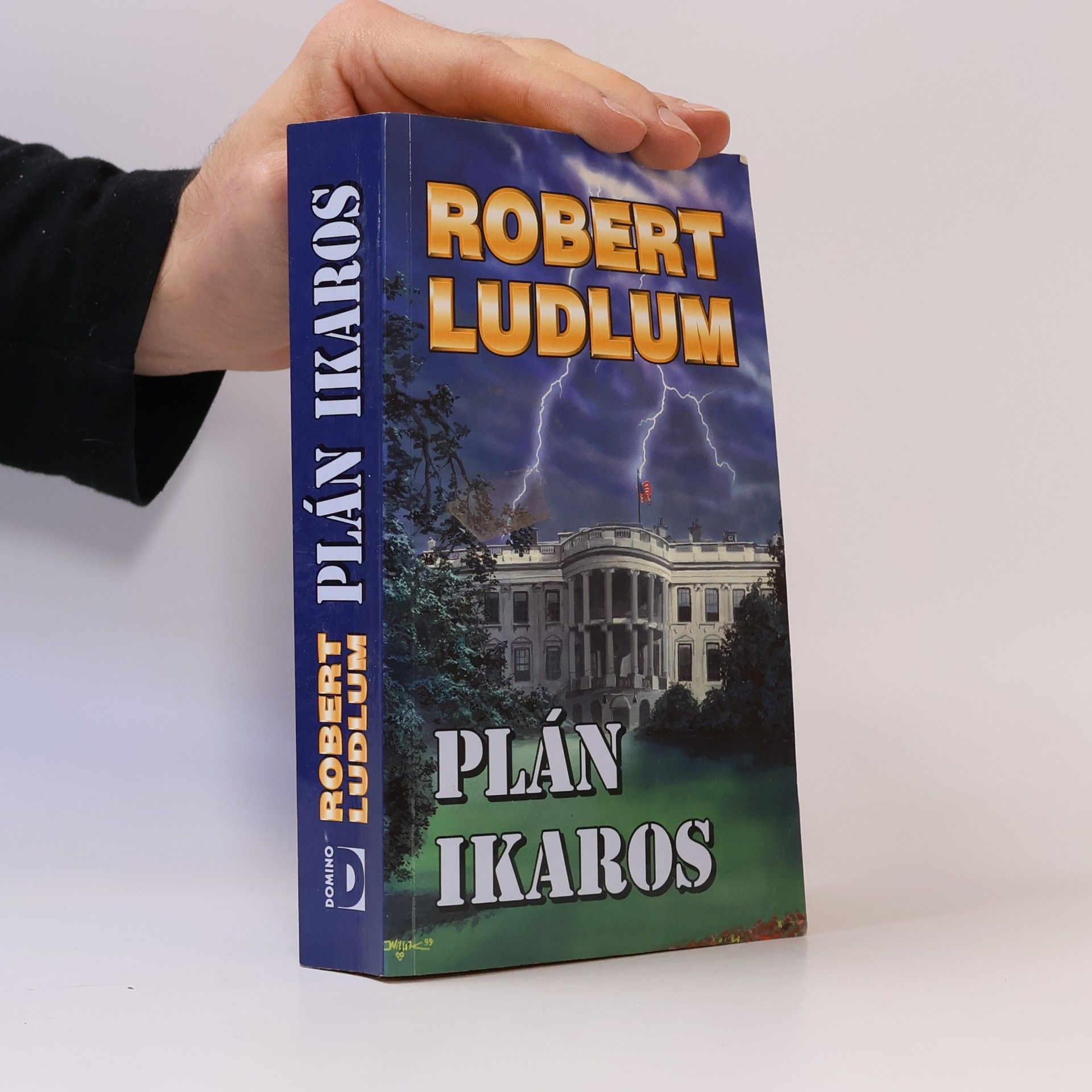 Robert Ludlum Plán Ikaros