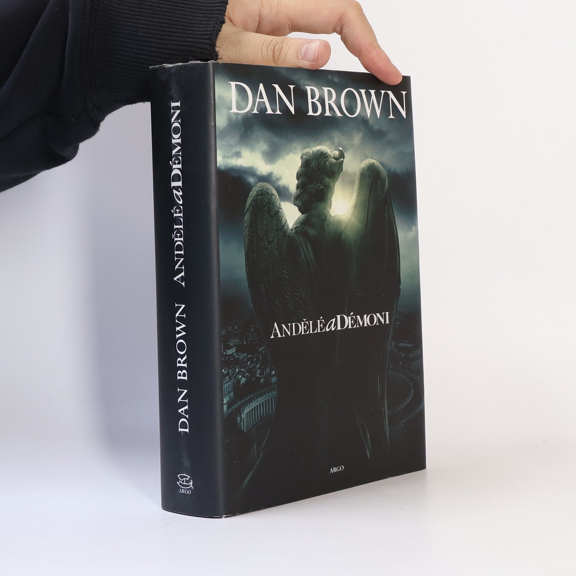 Dan Brown Andělé a démoni