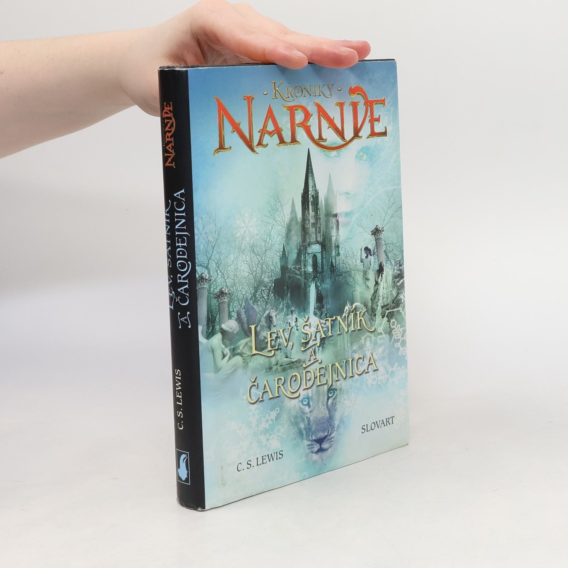 Clive Staples Lewis Lev, šatník a čarodejnica