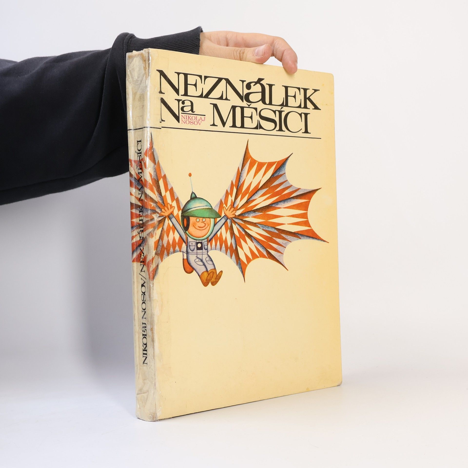 Nikolaj Nosov Neználek na Měsíci