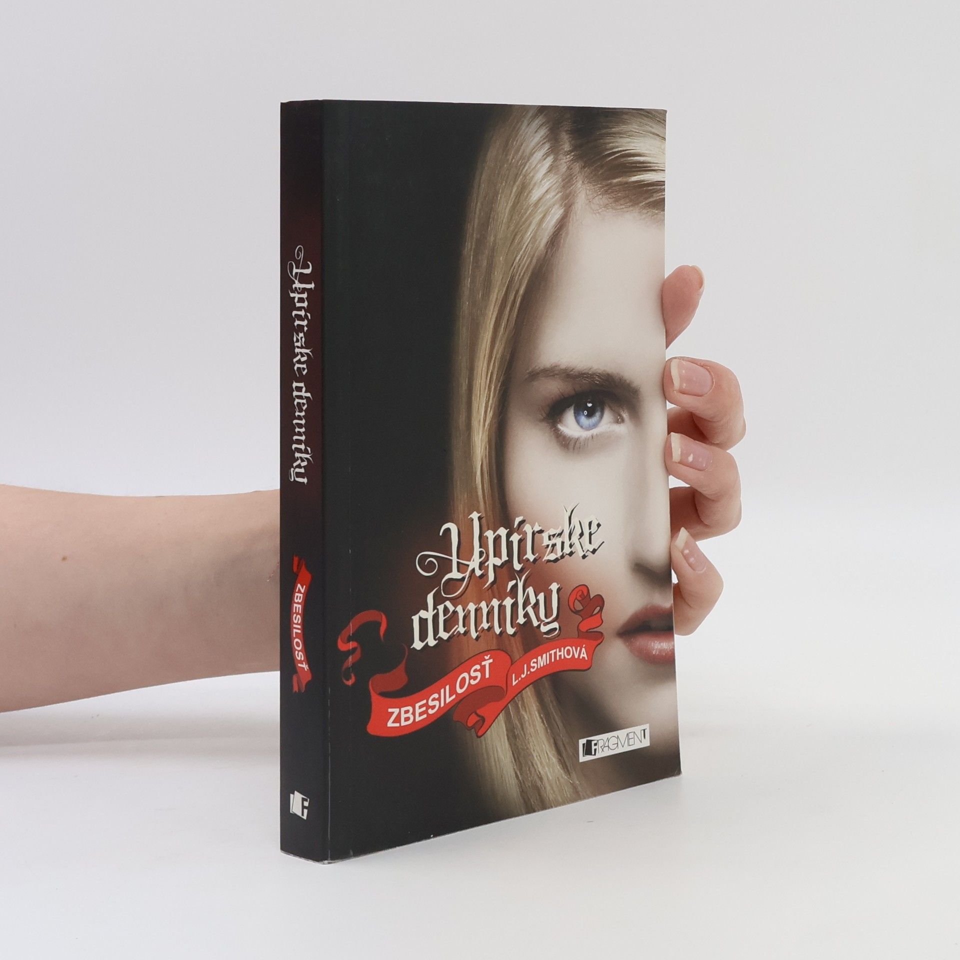 Lisa J. Smith Zbesilosť