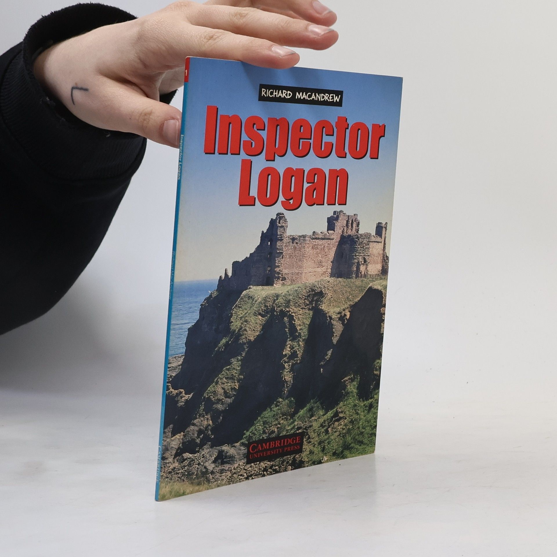 Richard MacAndrew Inspector Logan Level 1