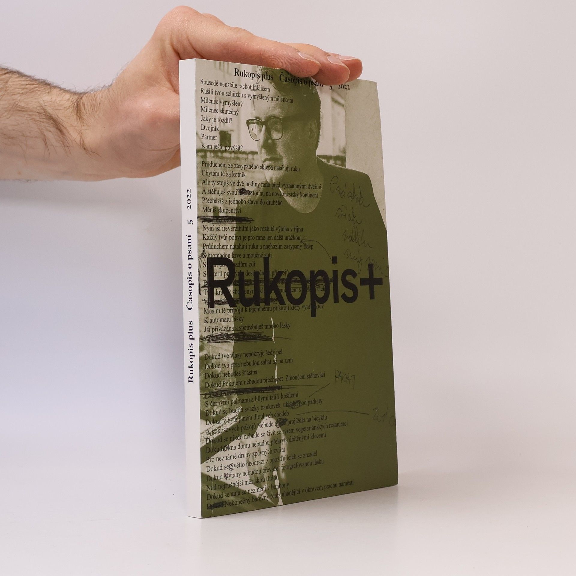 Various authors Rukopis plus. Časopis o psaní 5/2022