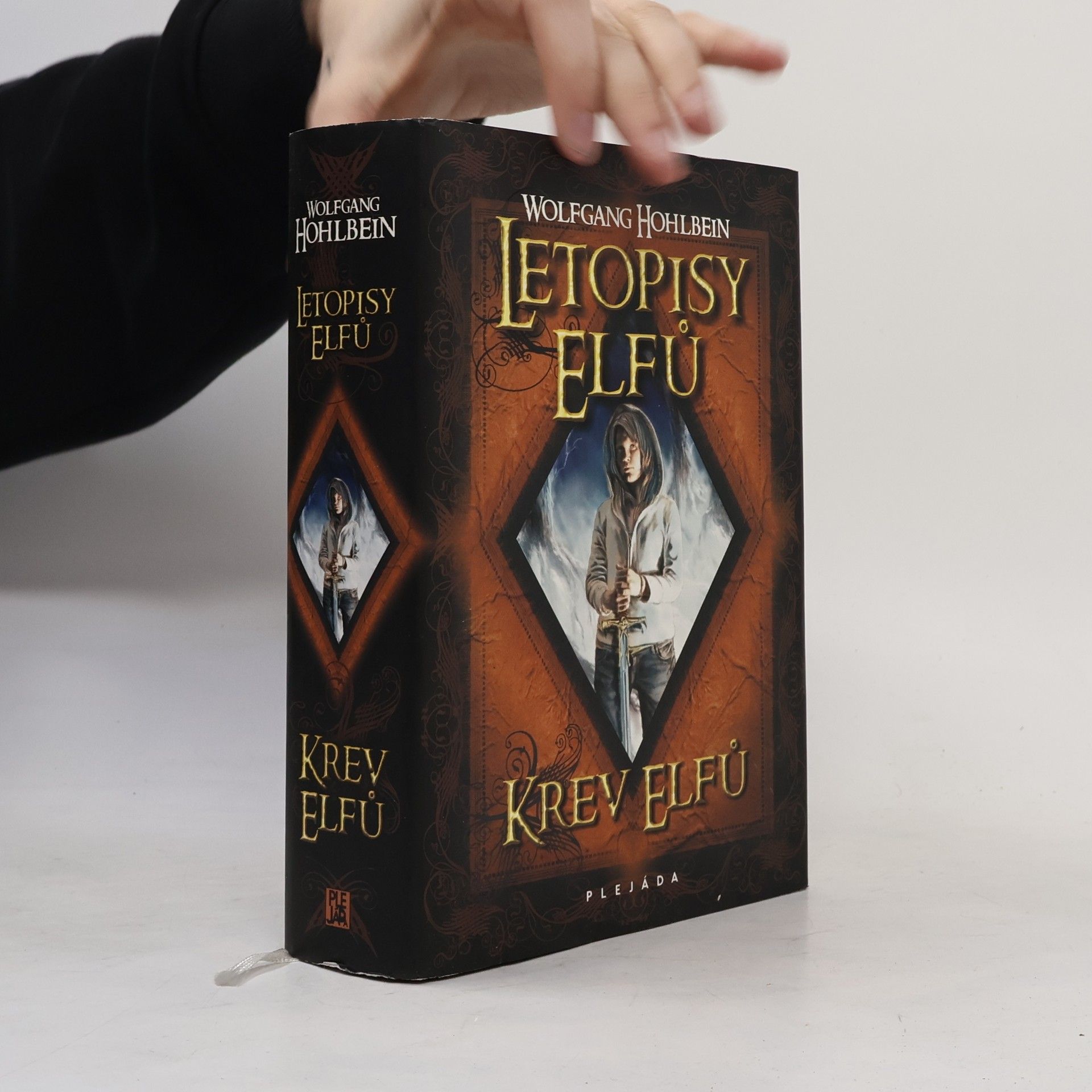 Wolfgang Hohlbein Krev elfů. Letopisy elfů