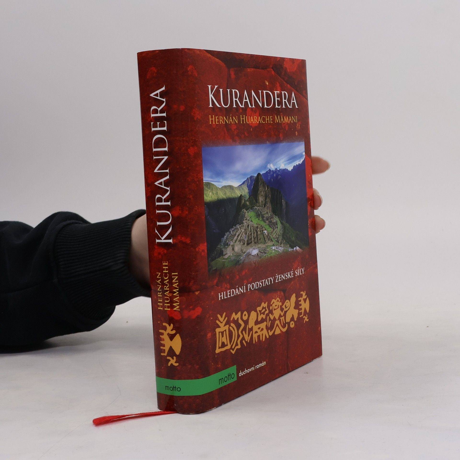 Hernán Huarache Mamani Kurandera. Hledání podstaty ženské síly