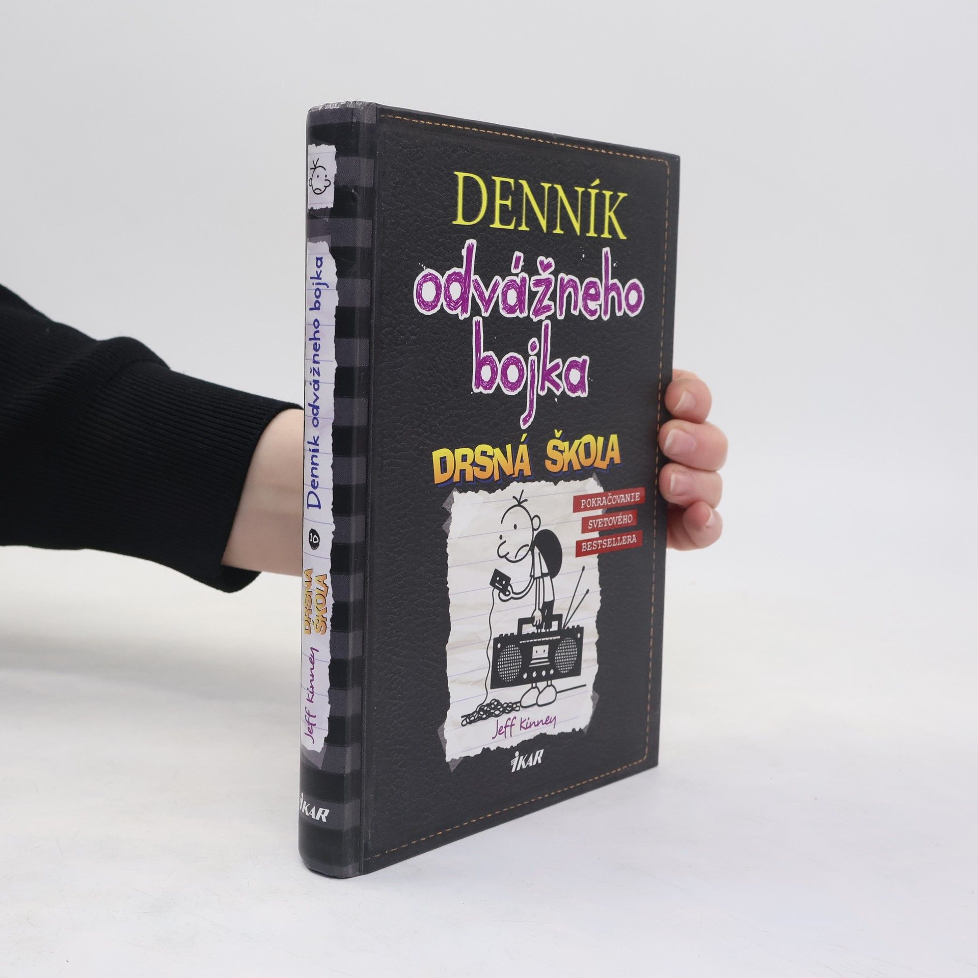 Jeff Kinney Denník odvážneho bojka 10. Drsná škola