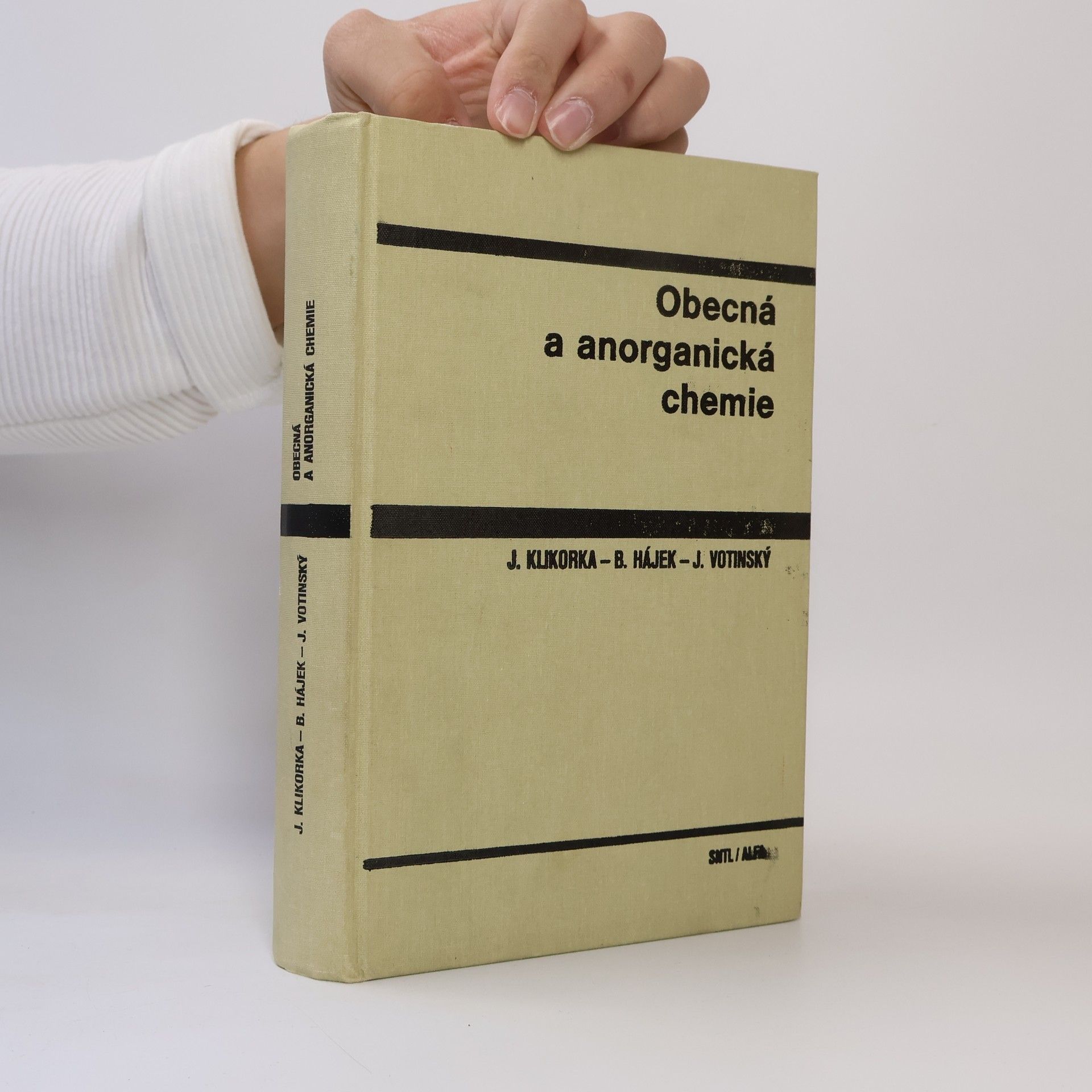 Kolektiv autorů Obecná a anorganická chemie
