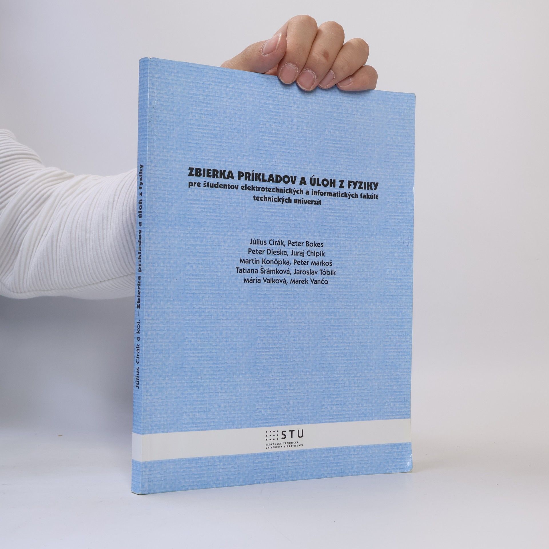 Various authors Zbierka príkladov a úloh z fyziky