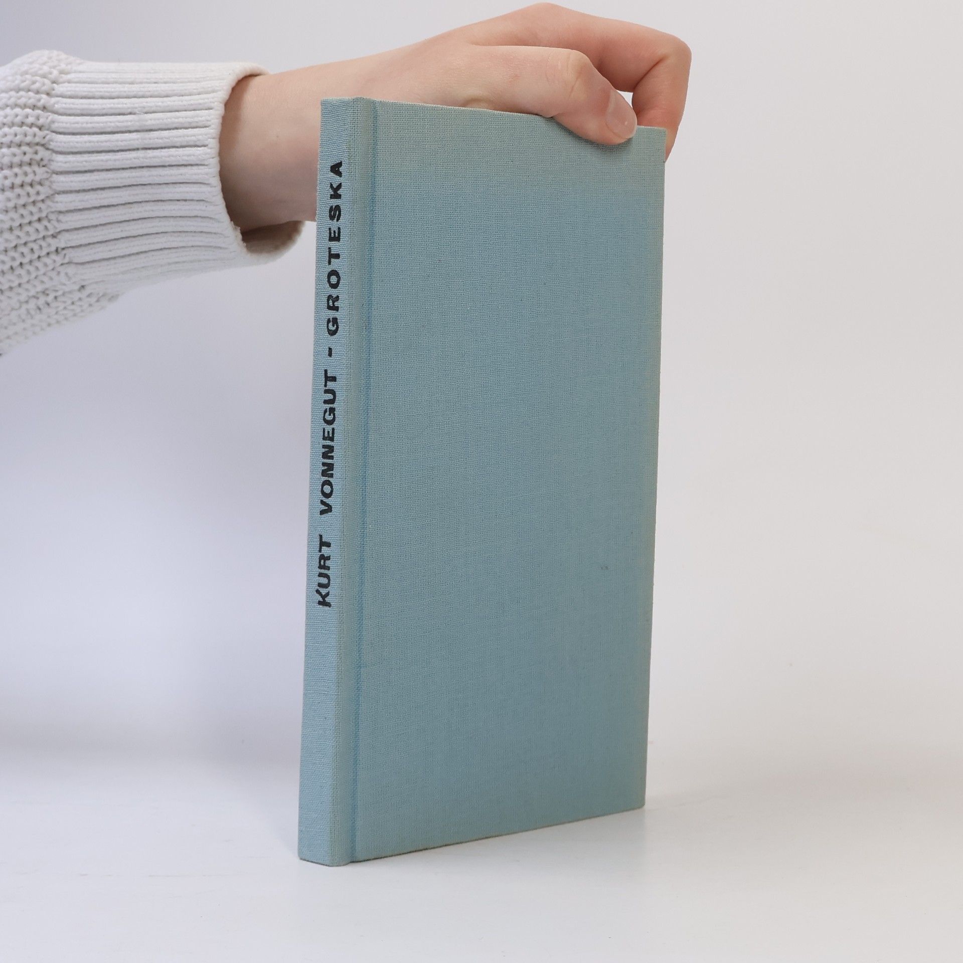 Kurt Vonnegut Groteska aneb Už nikdy sami!