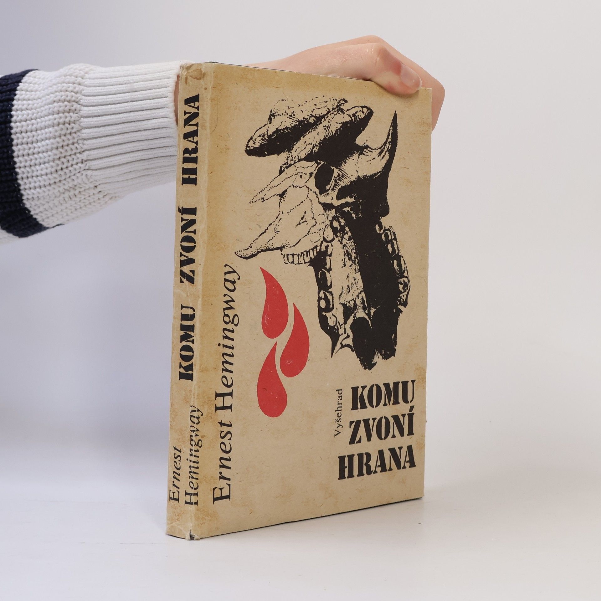 Ernest Hemingway Komu zvoní hrana
