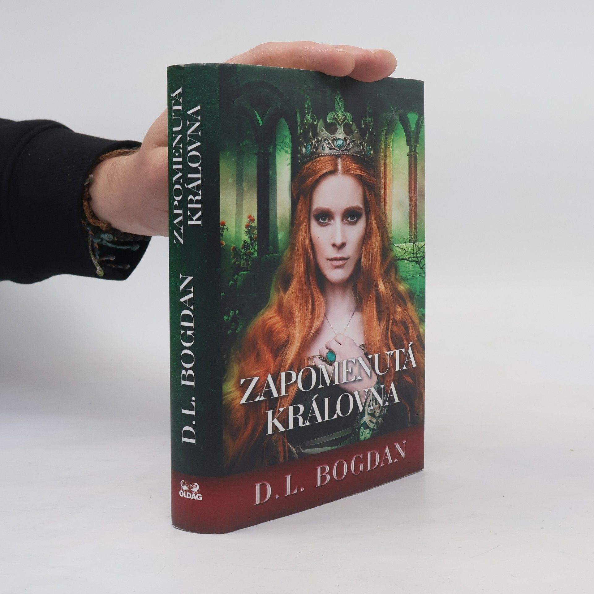 D. L. Bogdan Zapomenutá královna