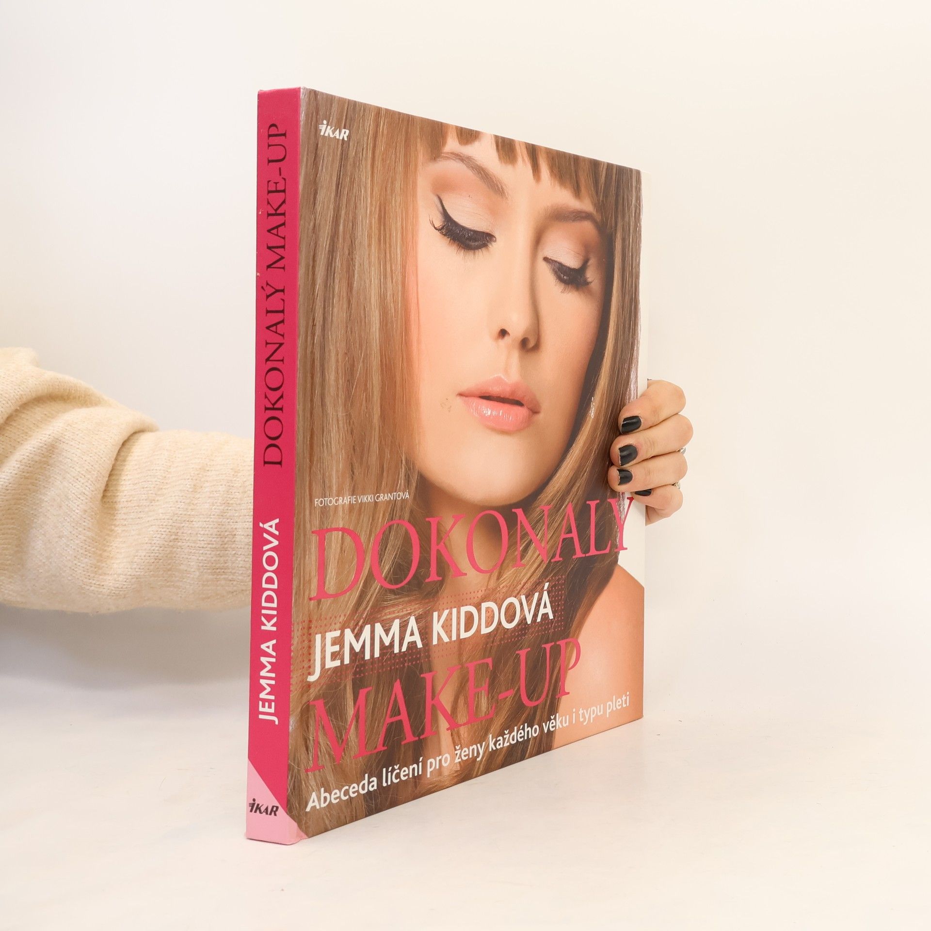 Jemma Kidd Dokonalý make-up