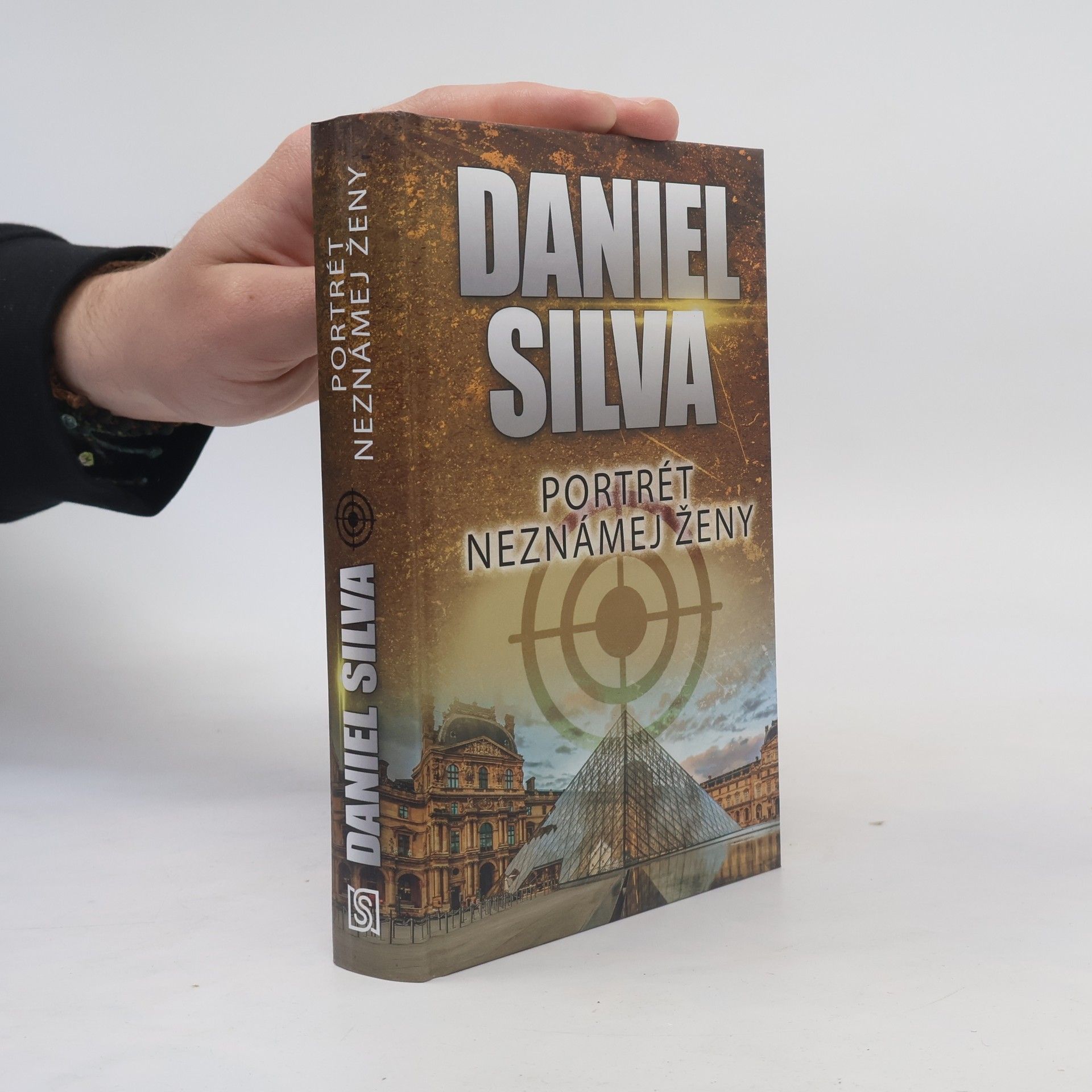 Daniel Silva Portrét neznámej ženy