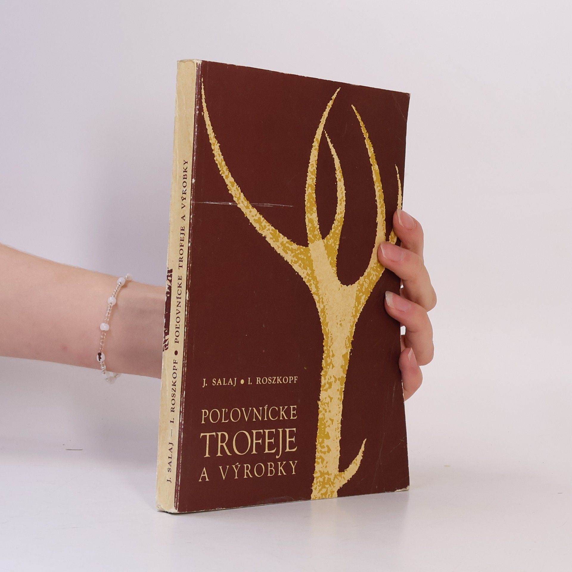 Jozef Salaj Poľovnícke trofeje a výrobky