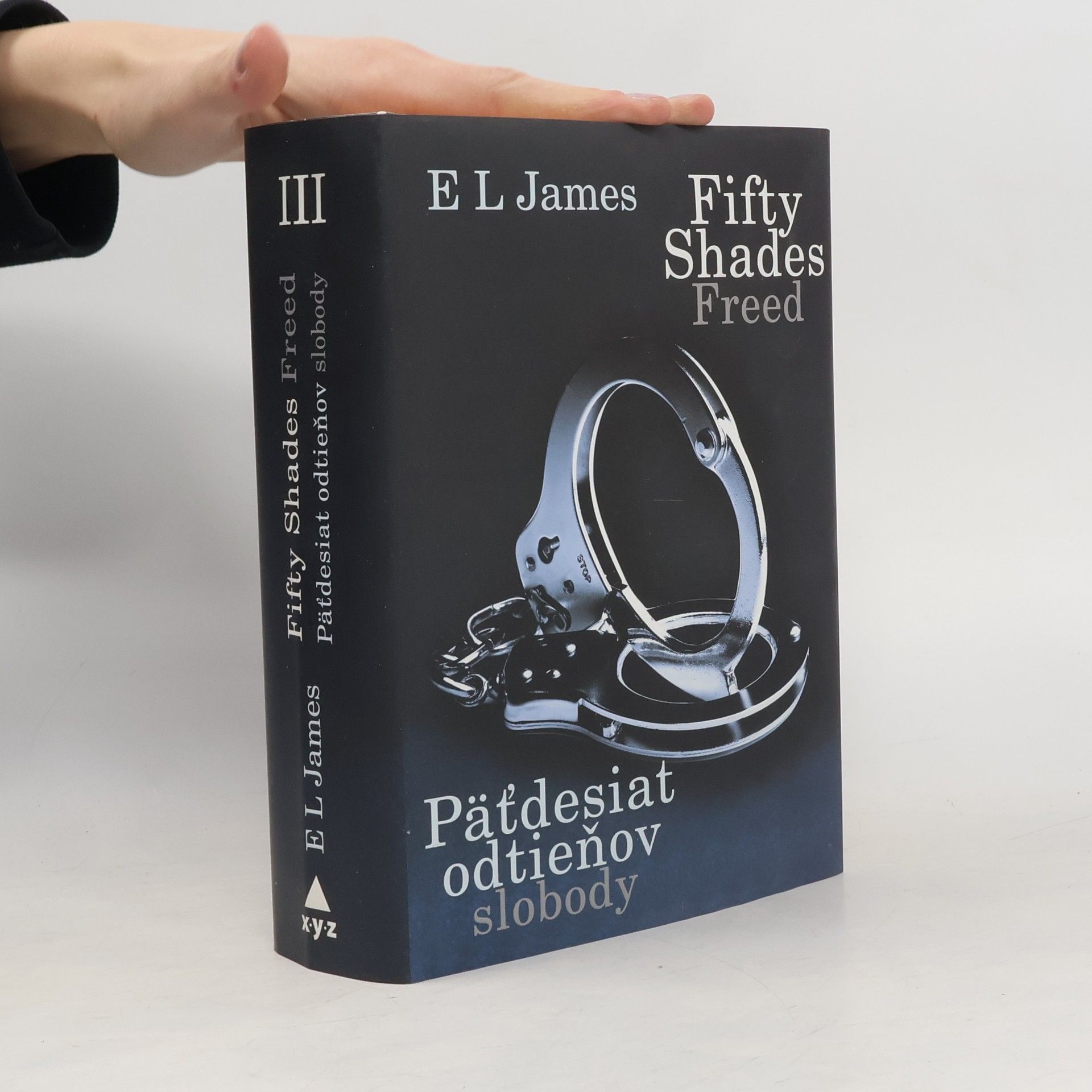 E. L. James Päťdesiat odtieňov slobody