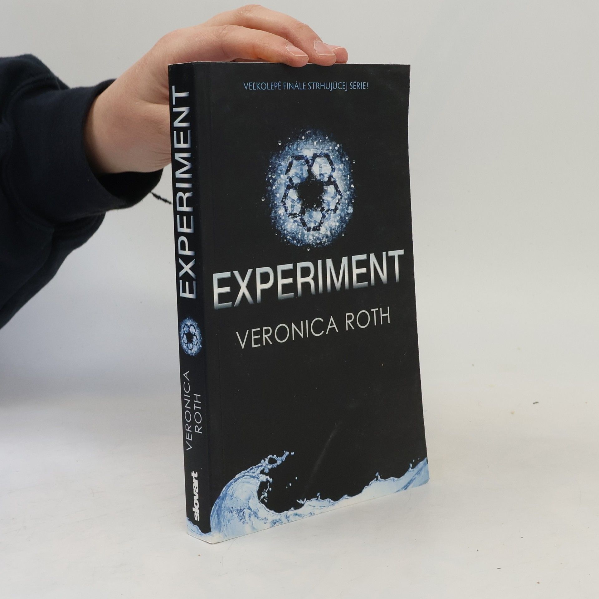 Veronica Roth Experiment