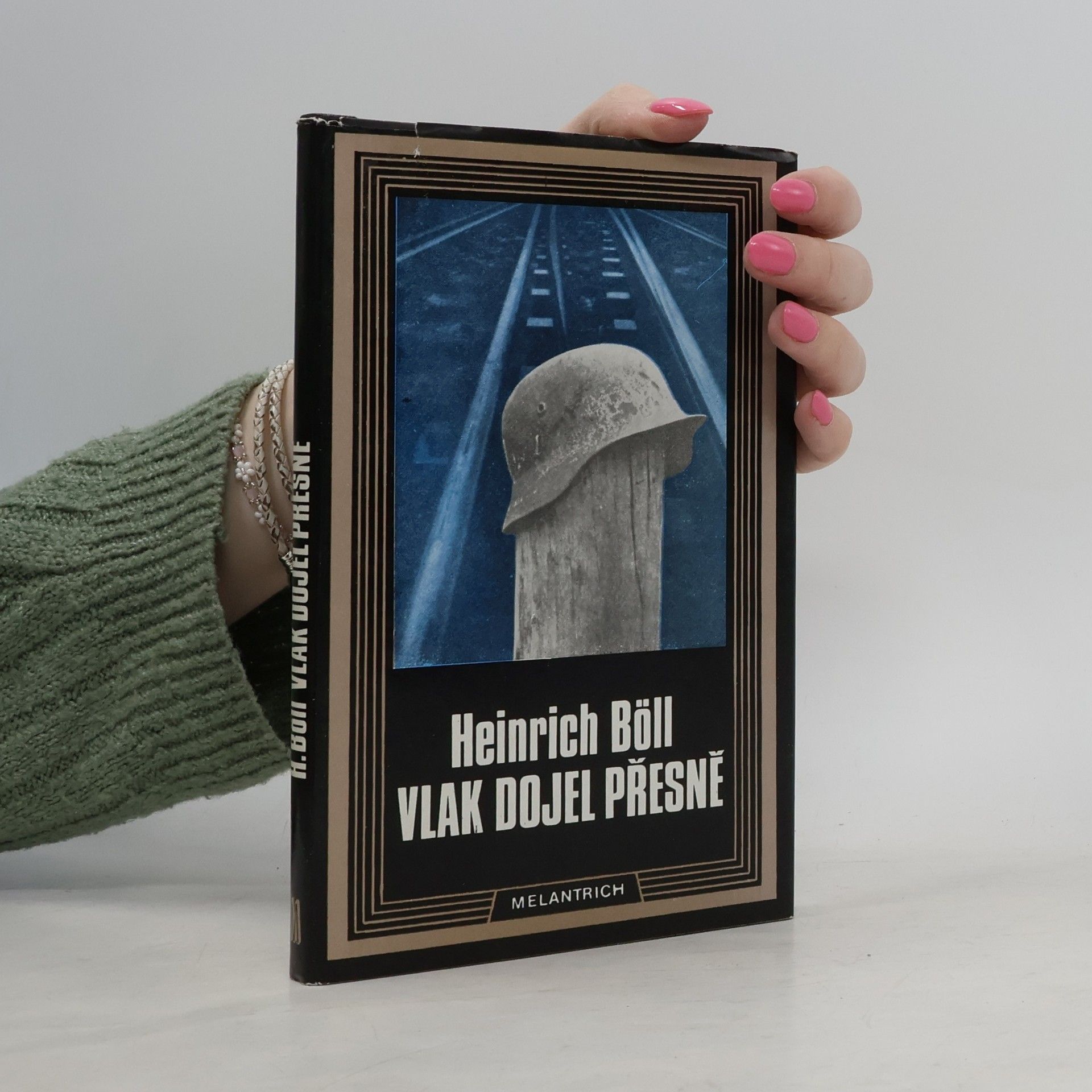 Heinrich Böll Vlak dojel přesně