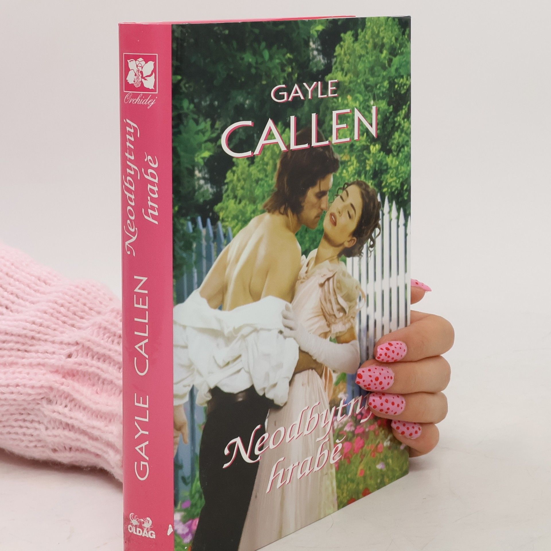 Julia Latham Neodbytný hrabě