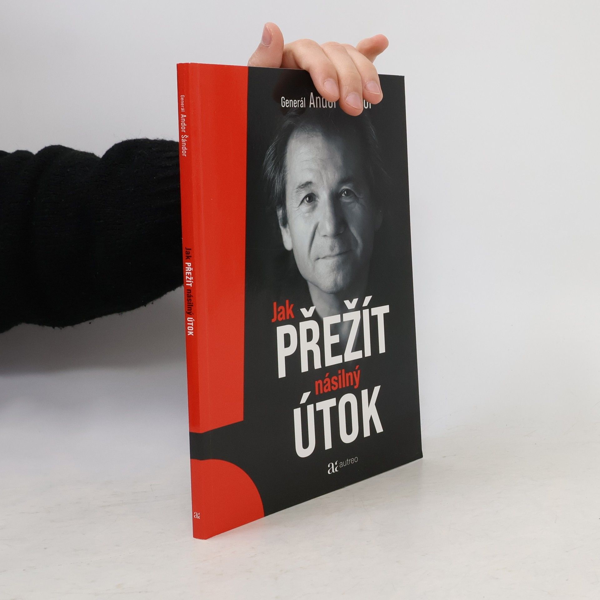 Andor Šándor Jak přežít násilný útok