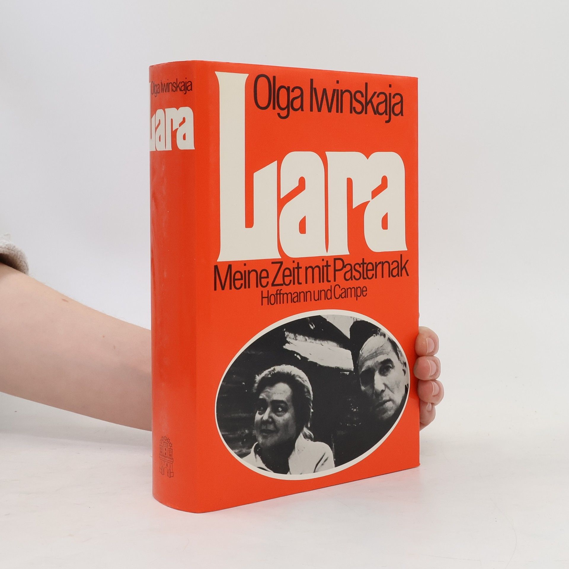 Olʹga V. Ivinskaja Lara