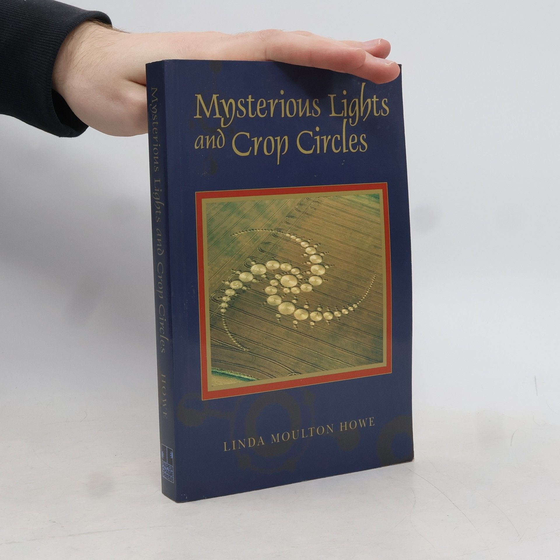 Linda Moulton Howe Mysterious Lights and Crop Circles